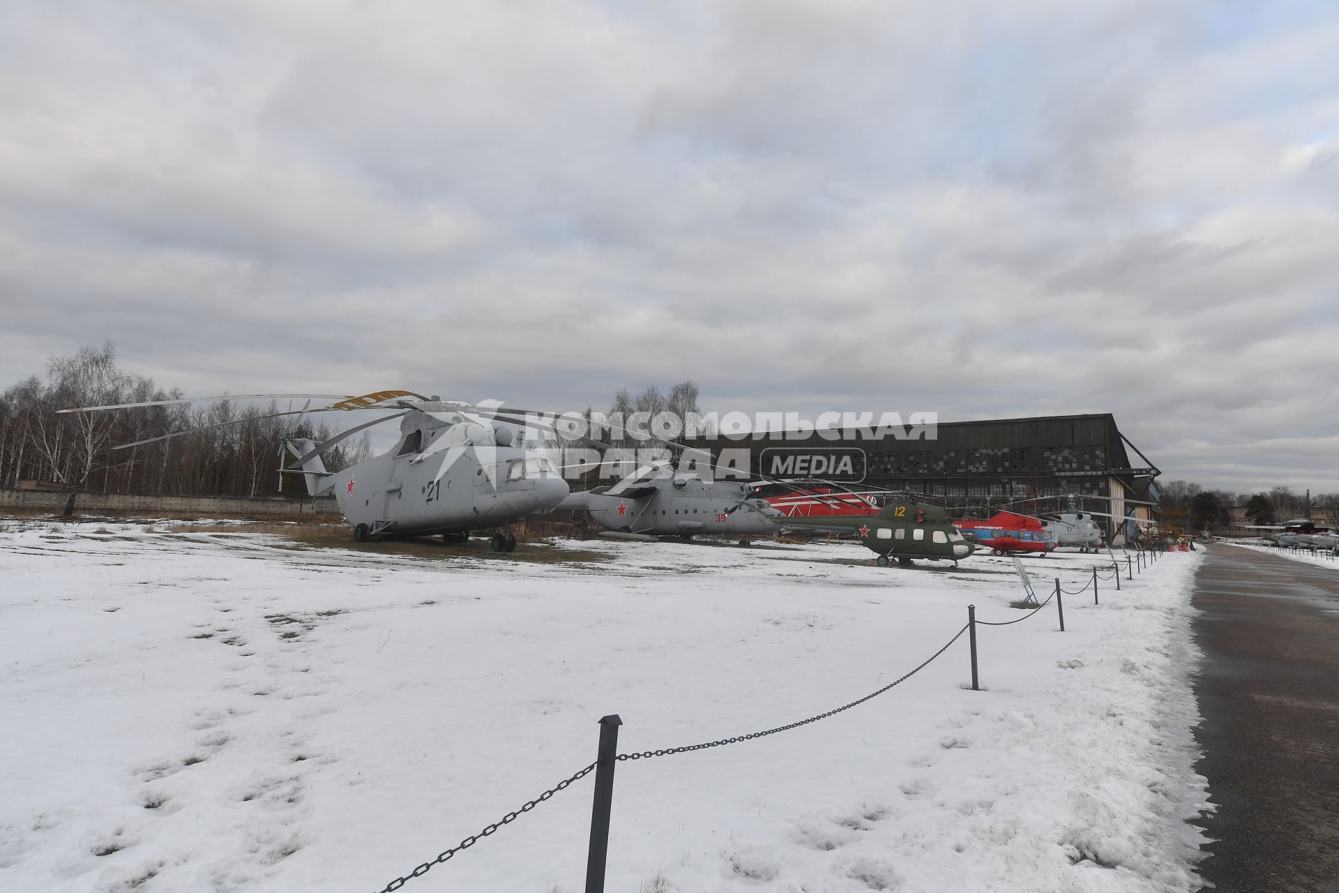 Московская область, Монино. Военно-транспортный вертолет Ми-26 в    в Центральном музее Военно-воздушных сил в Монине.