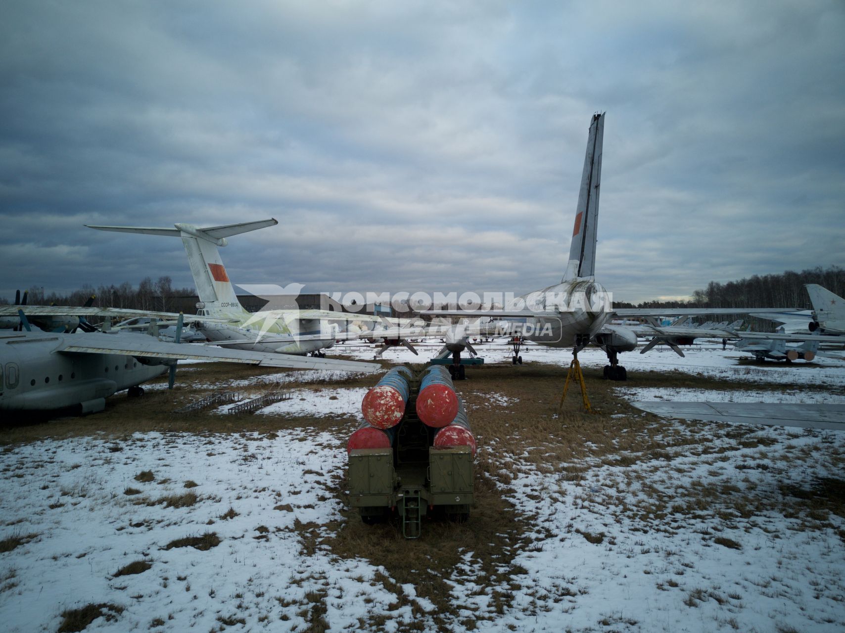 Московская область, Монино.   Экспозиция самолетов в Центральном музее Военно-воздушных сил в Монине.