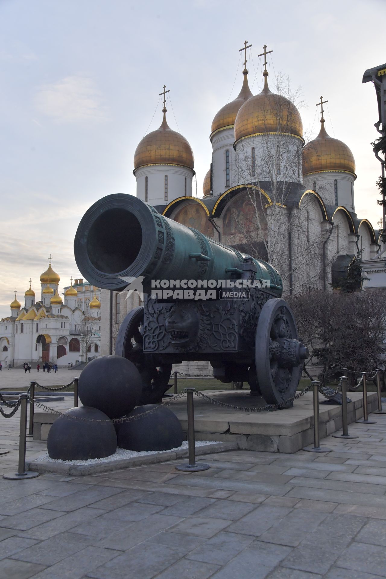 Москва. Царь-пушка.