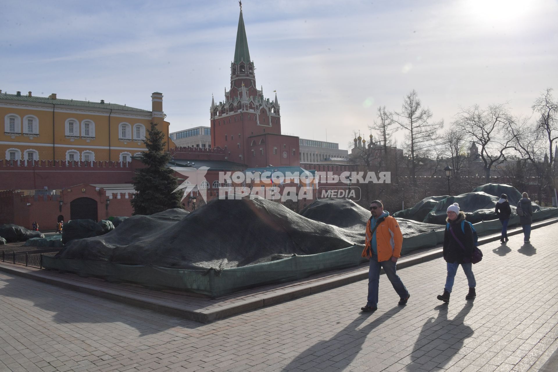 Москва. В Александровском саду.