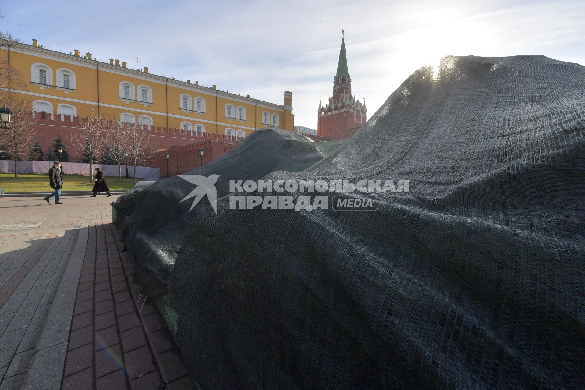 Москва. В Александровском саду.