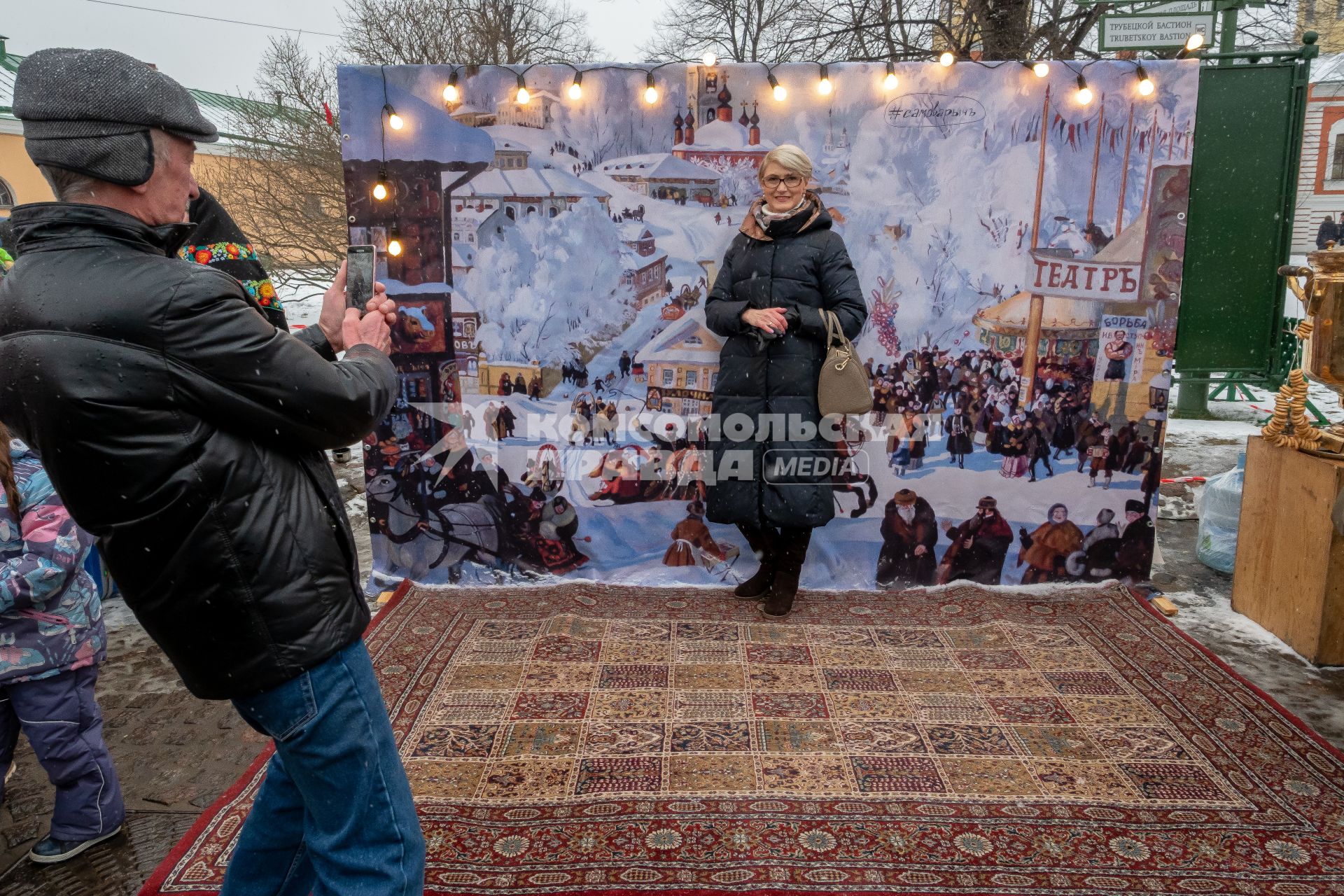 Санкт-Петербург. Во время праздничных гуляний в честь Широкой Масленицы.