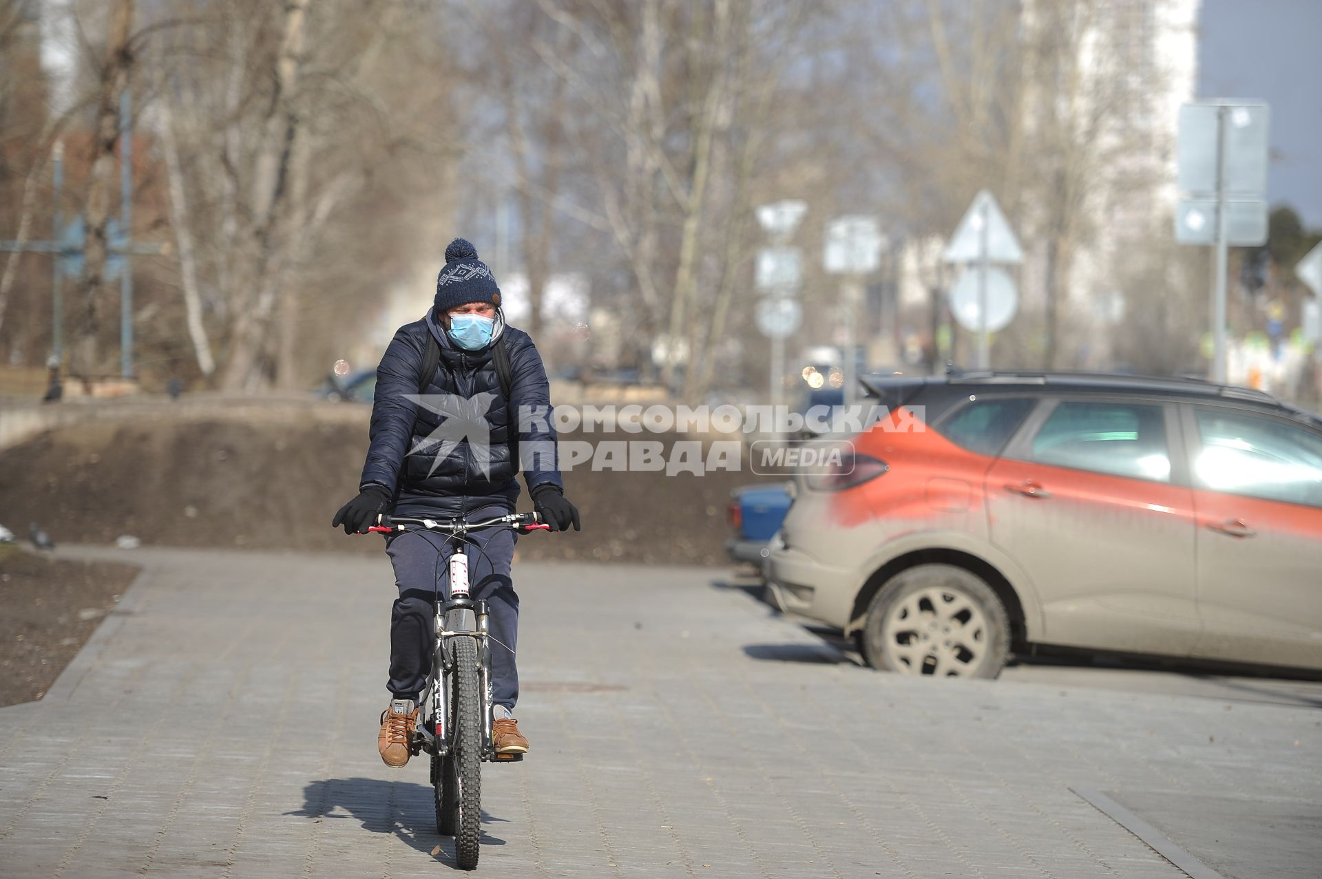 Екатеринбург. Горожане во время нерабочей недели объявленной президентом РФ для снижения темпов распространения коронавируса COVID-19