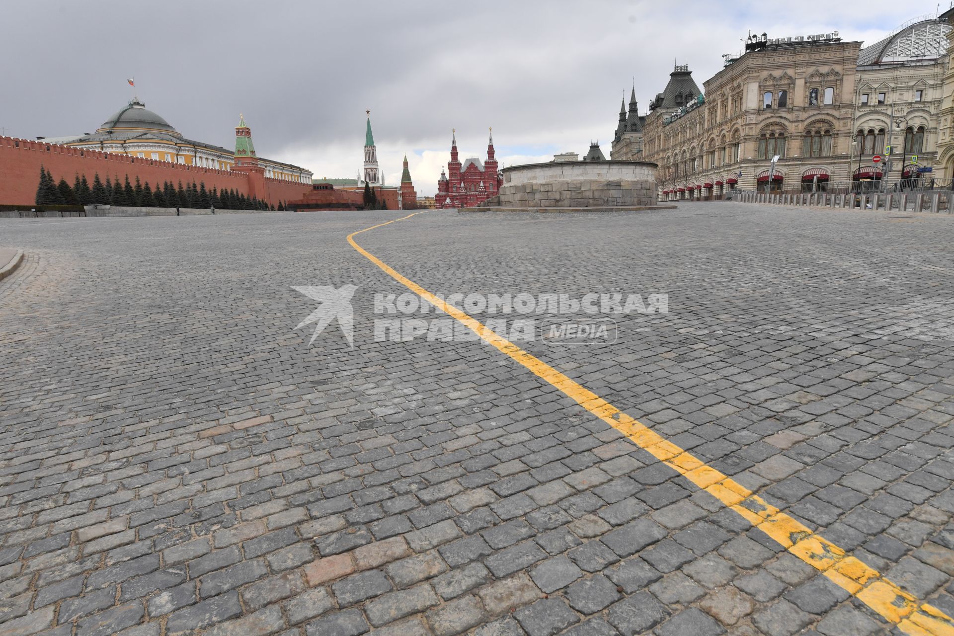 Москва. Пустая Красная площадь.