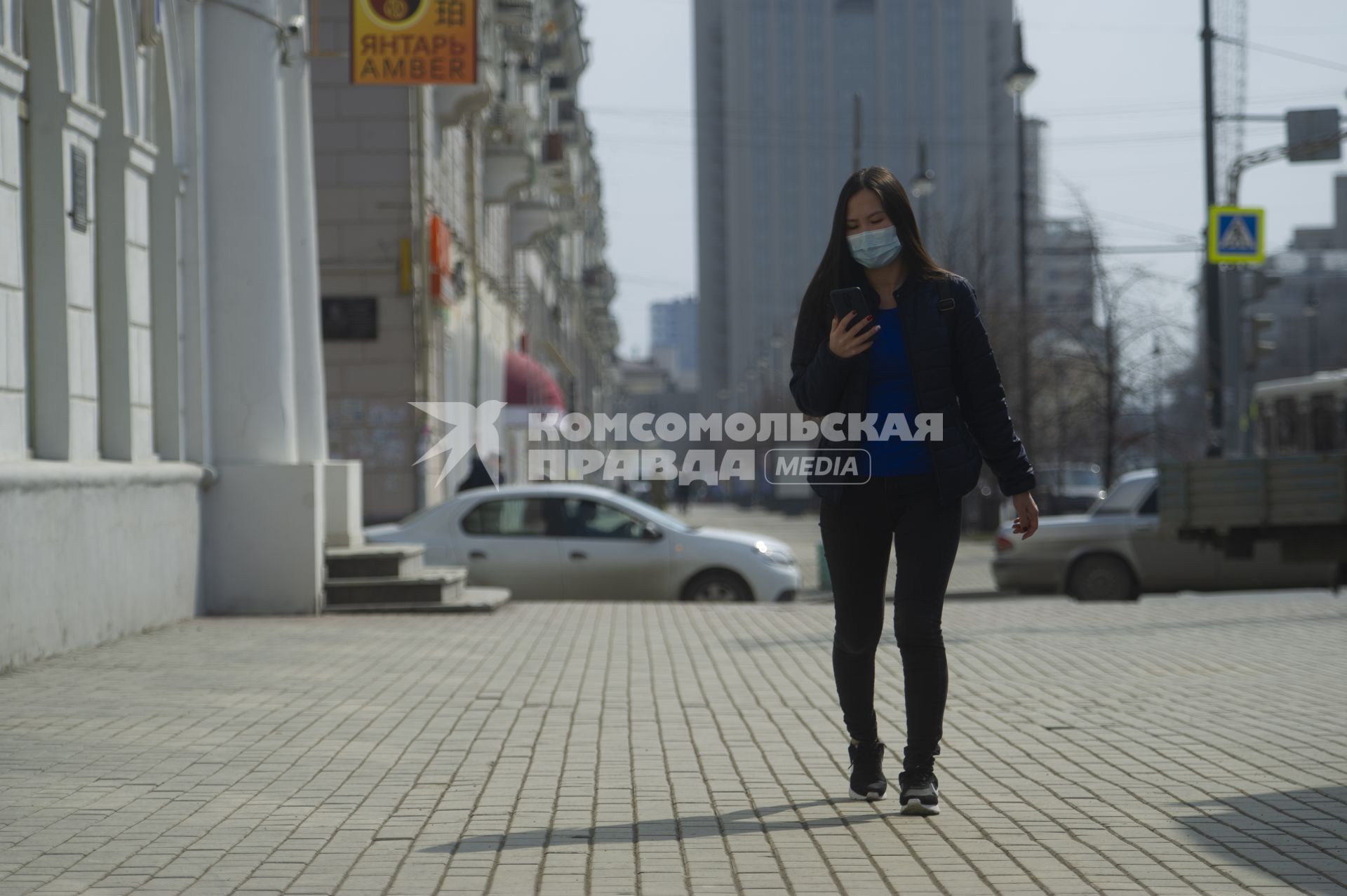 Екатеринбург. Горожане гуляют во время режима самоизоляции, введеного из-за распространения коронавирусной инфекции COVID-19