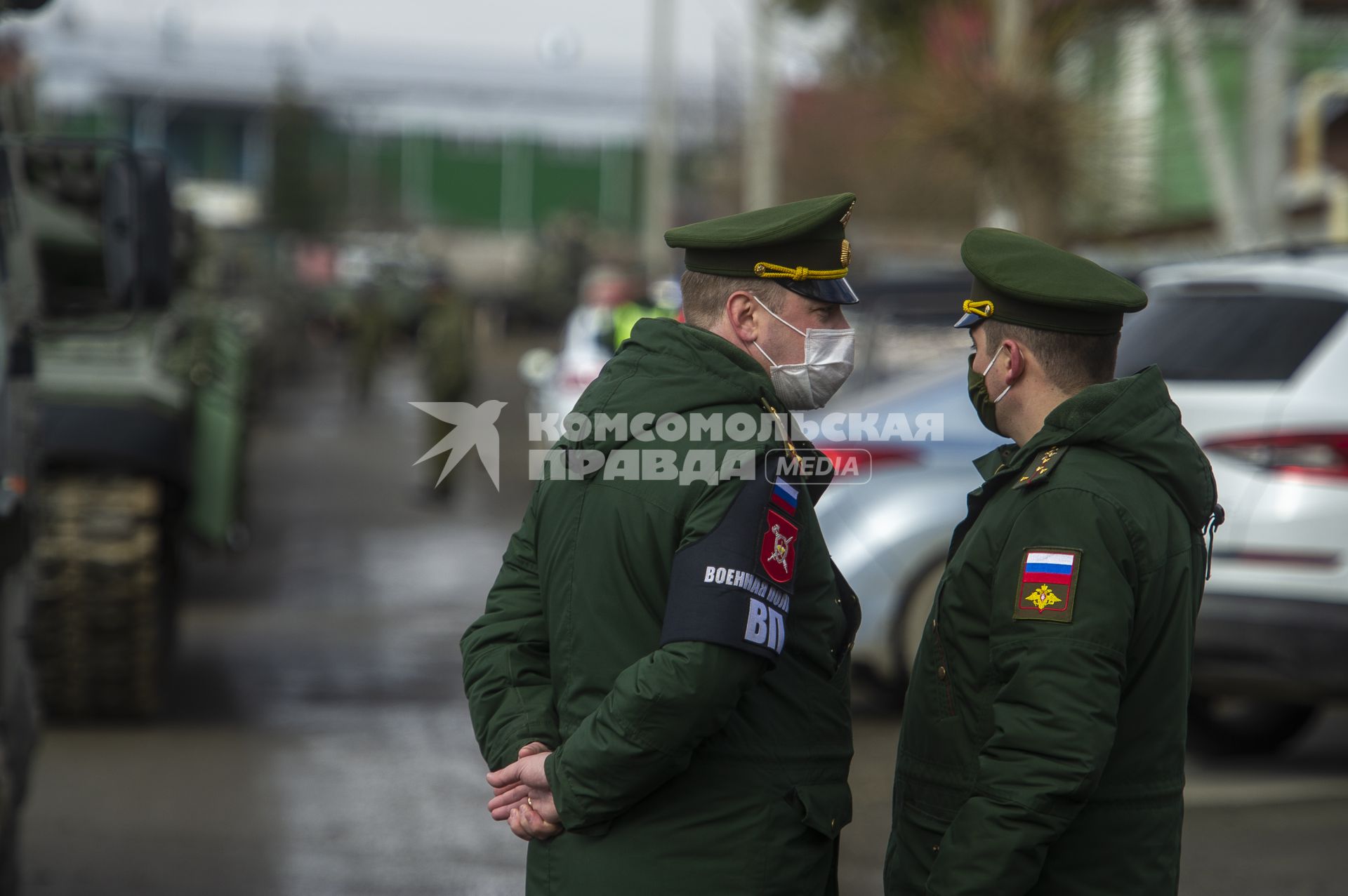 Екатеринбург. Репетиция военного парада. Военнослужащие в медицинских масках для нераспространения коронавирусной инфекции COVID-19