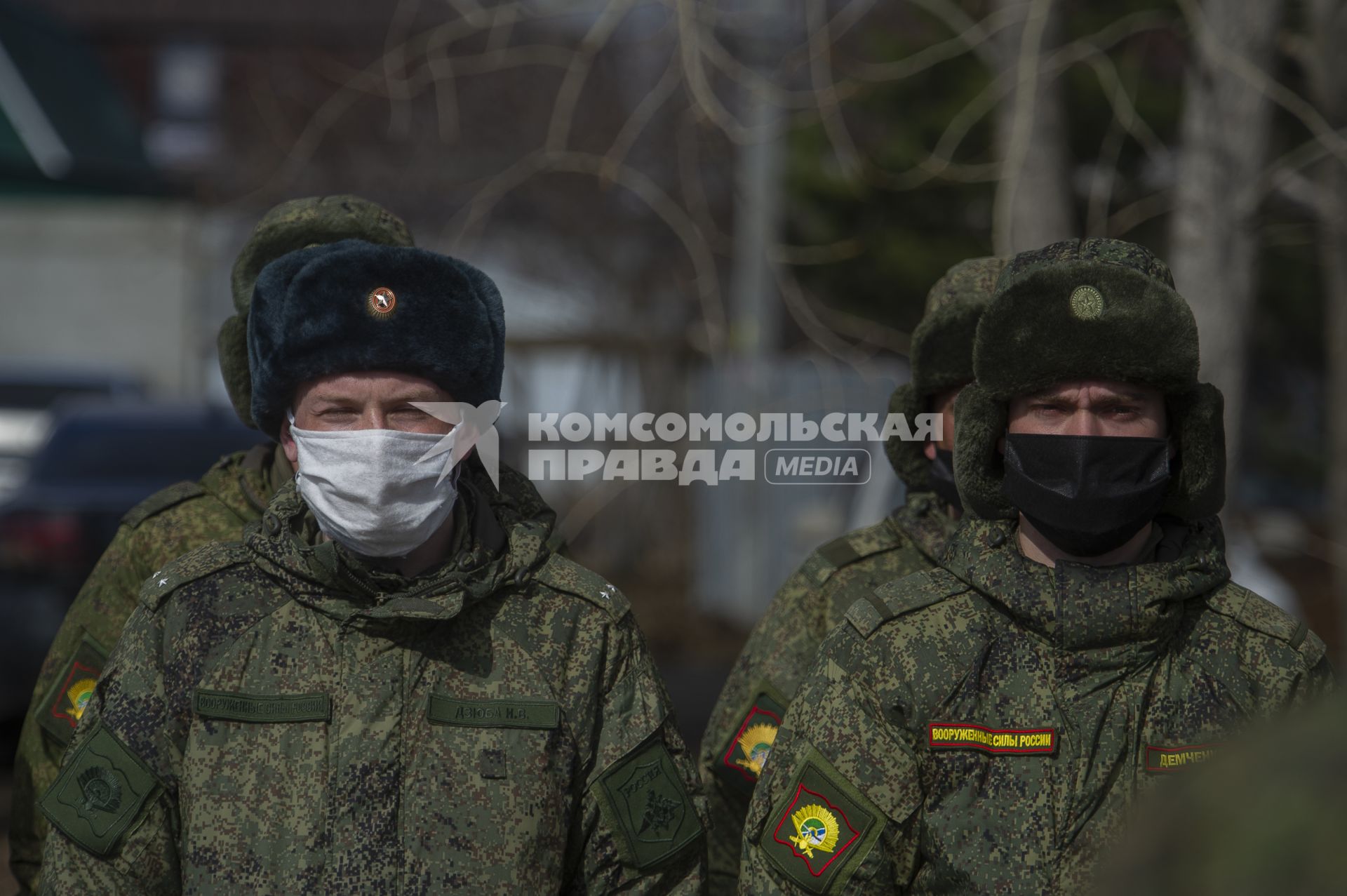 Екатеринбург. Репетиция военного парада. Военнослужащие в медицинских масках для нераспространения коронавирусной инфекции COVID-19