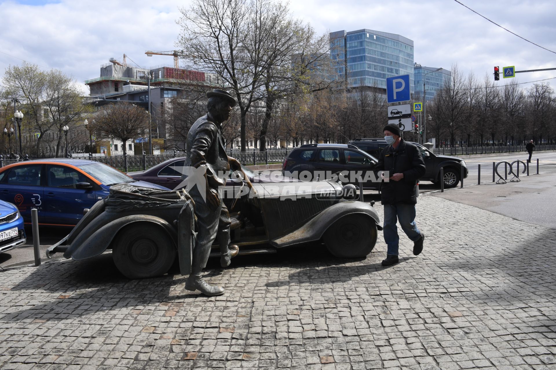 Москва. Памятник Юрию Никулину на Цветном бульваре.