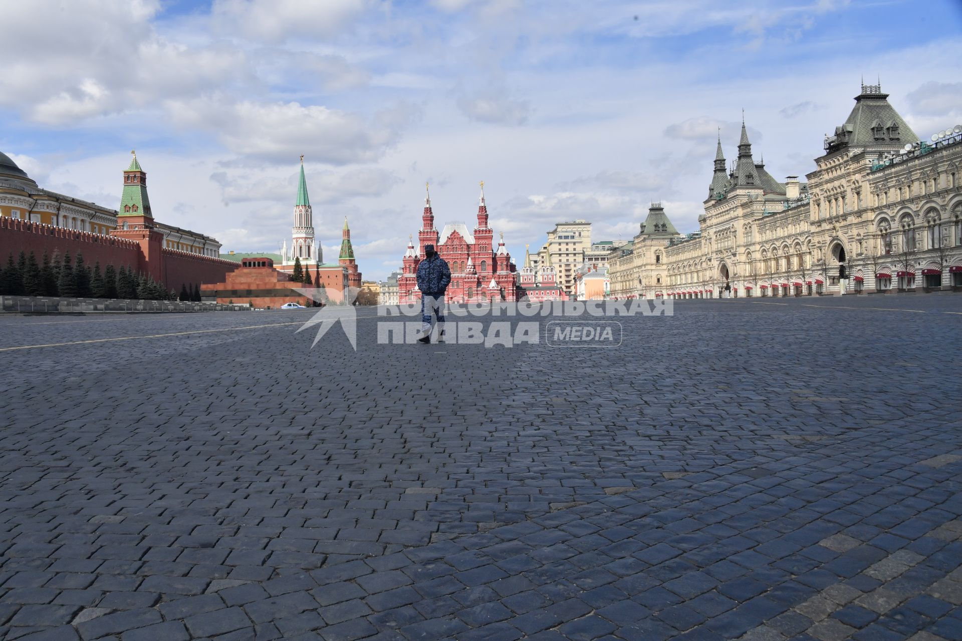 Москва. Вид на пустую Красную площадь.