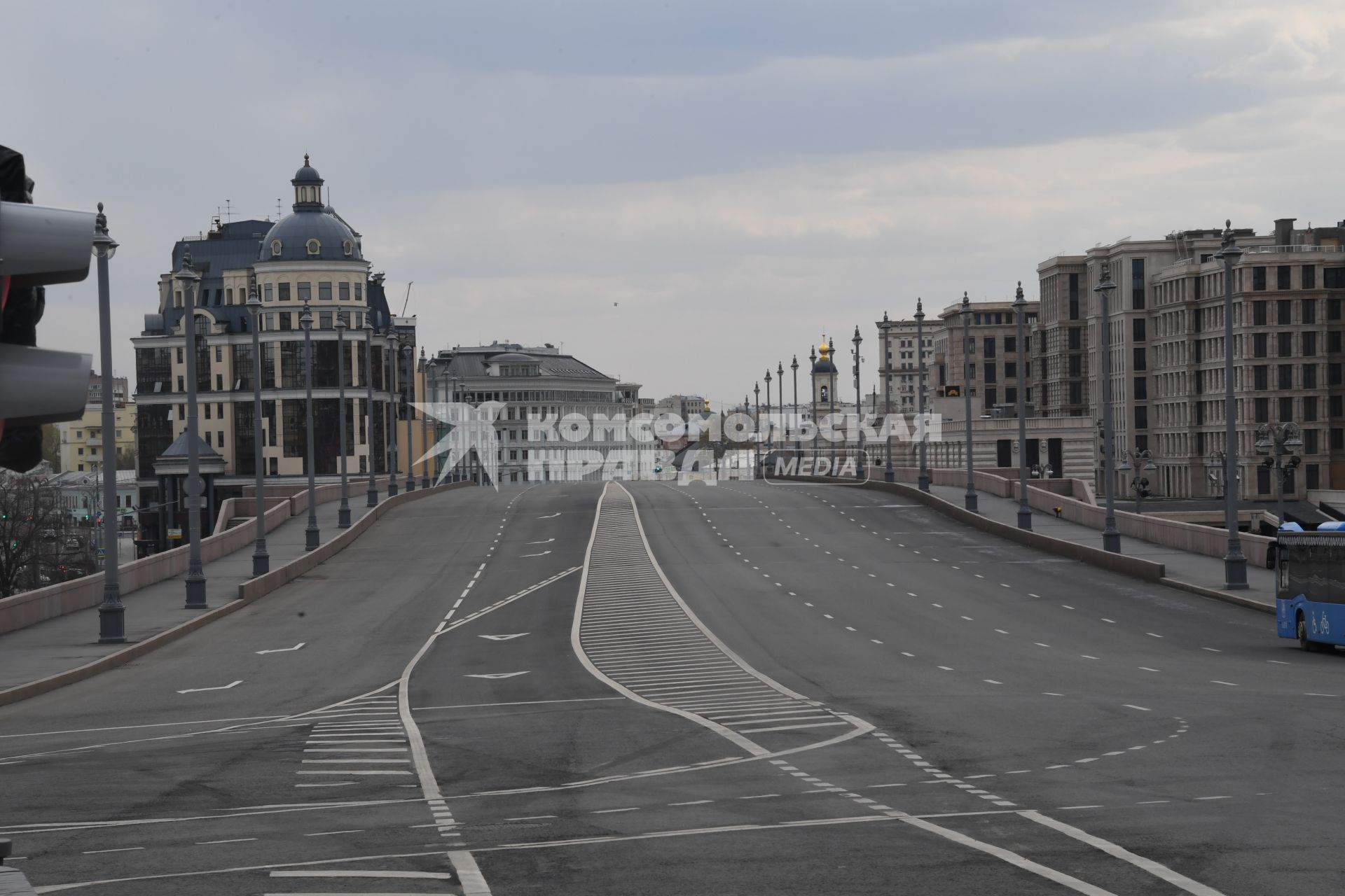 Москва. Большой Москворецкий мост без народа.