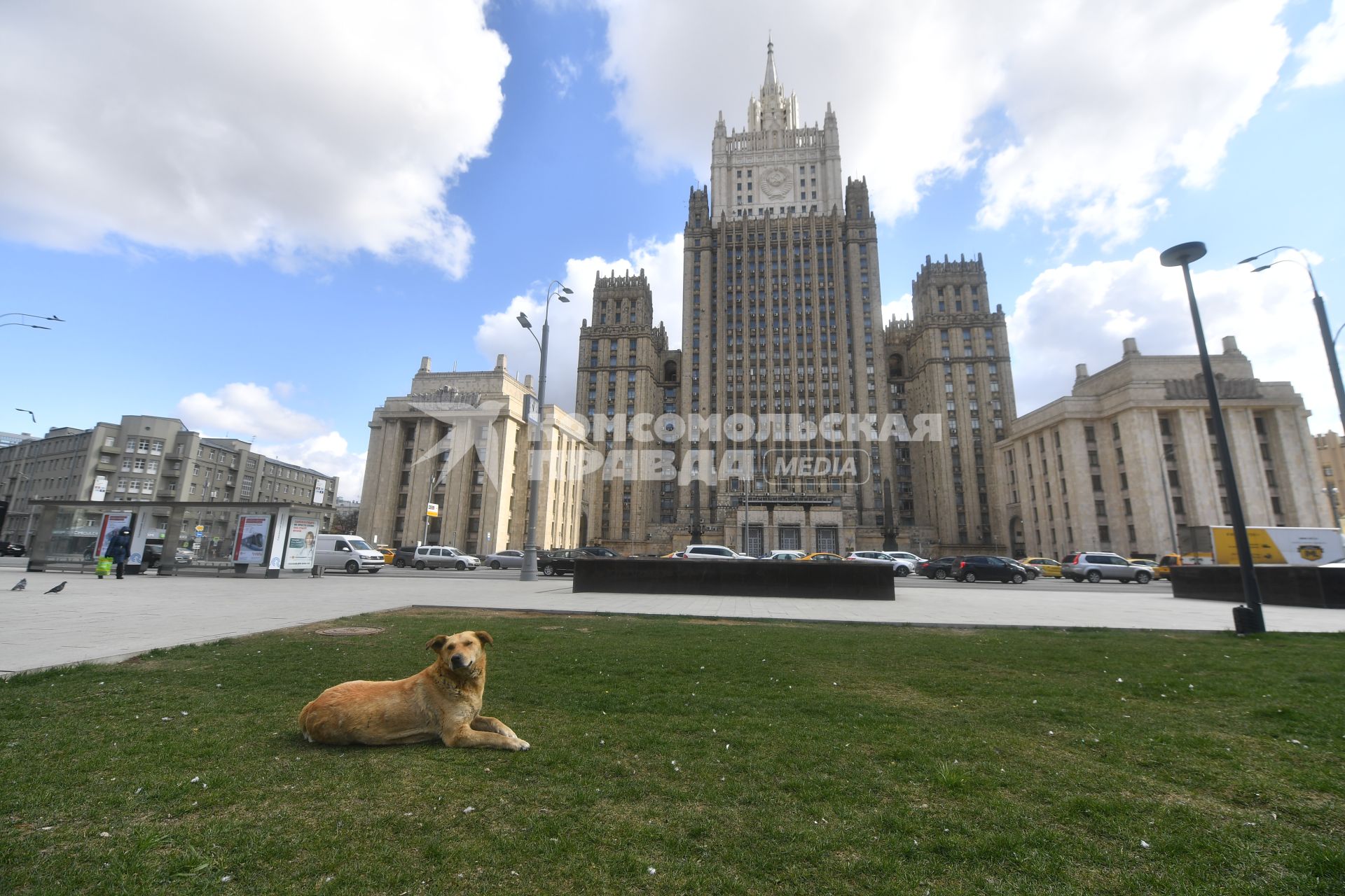 Москва. Вид на здание МИД РФ.