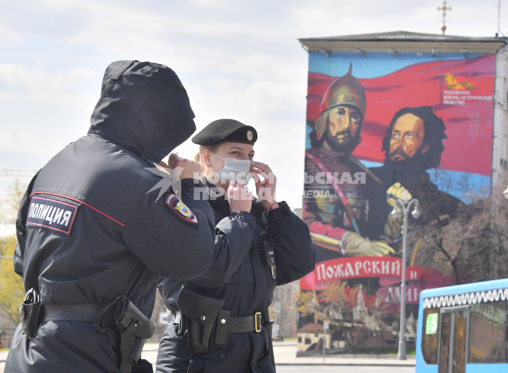 Москва. Сотрудники полиции.