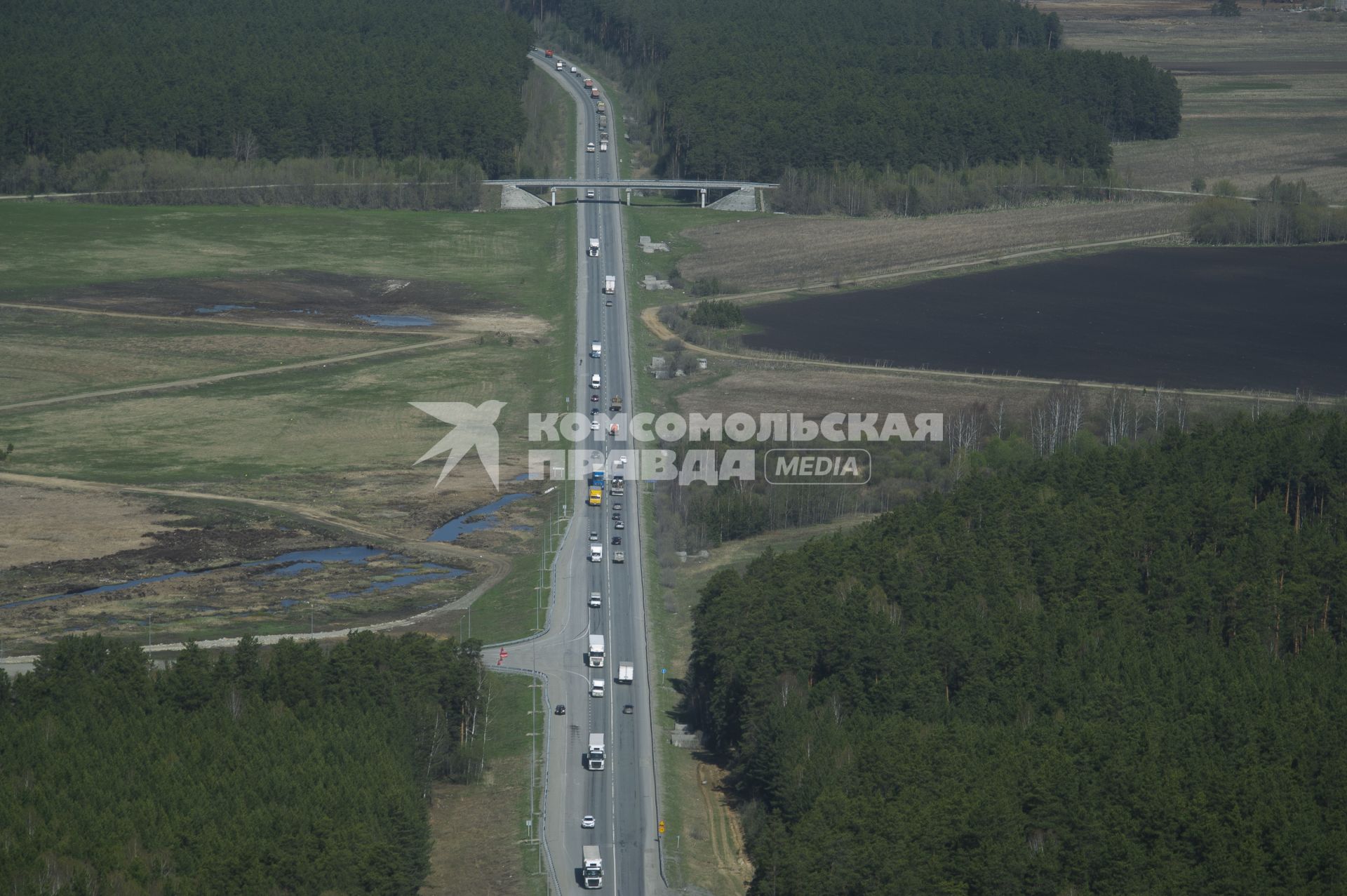 Екатеринбург. Автомобили на дороге