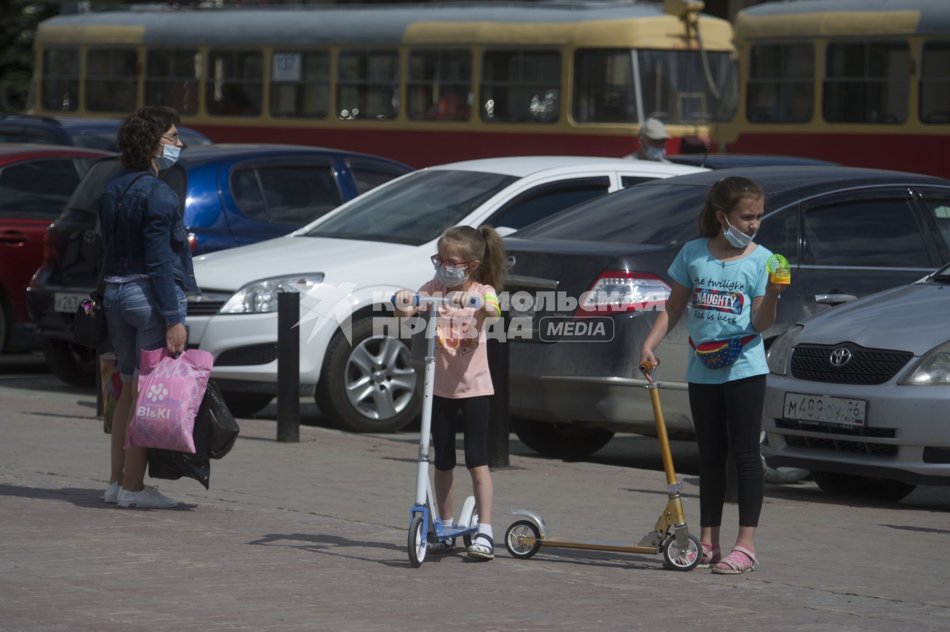 Екатеринбург. Горожане во время режима самоизоляции введеного для нераспространения новой коронавирусной инфекции COVID-19