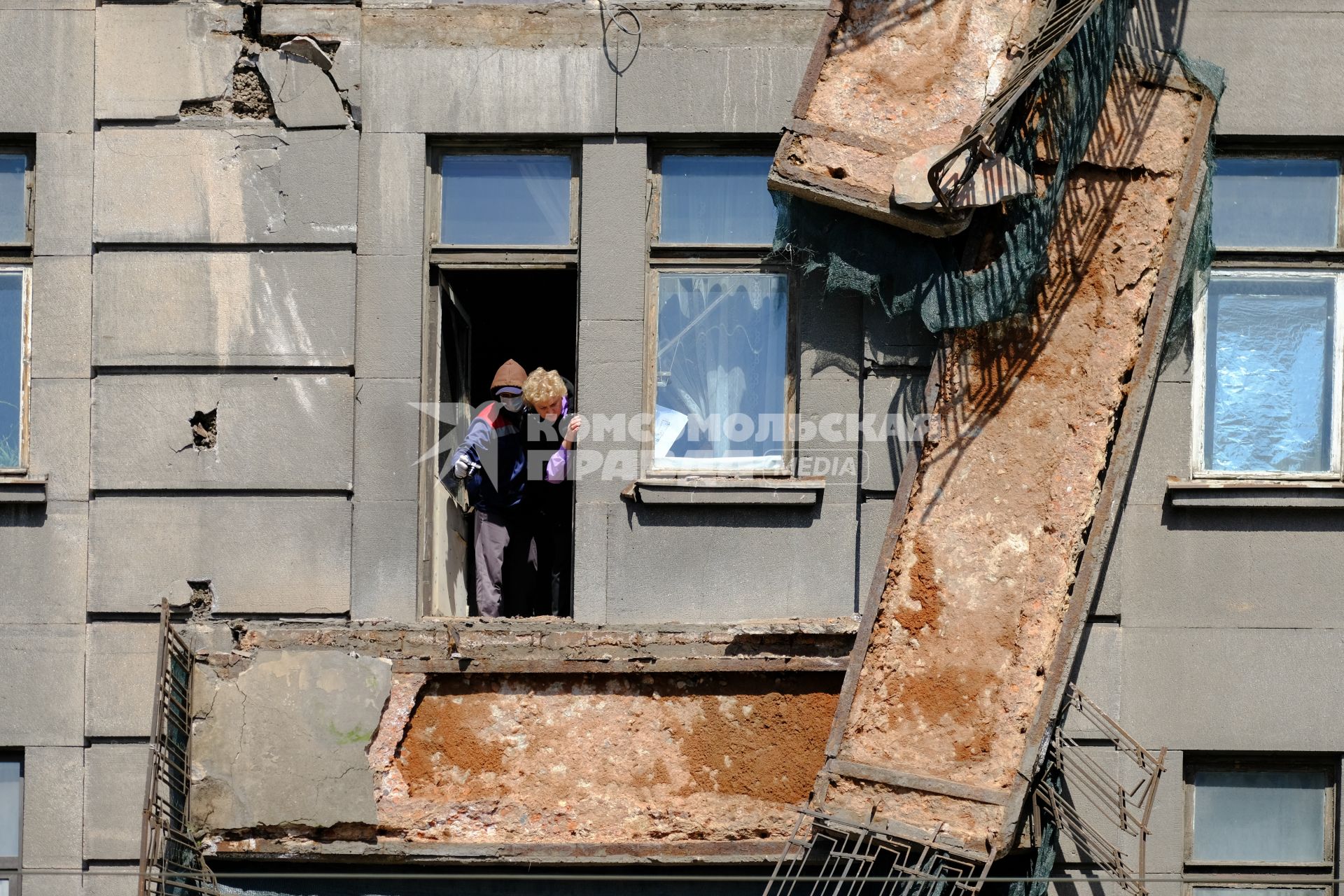 Санкт-Петербург. Обрушение четырех балконов жилого дома на улице Кирочная, 20.