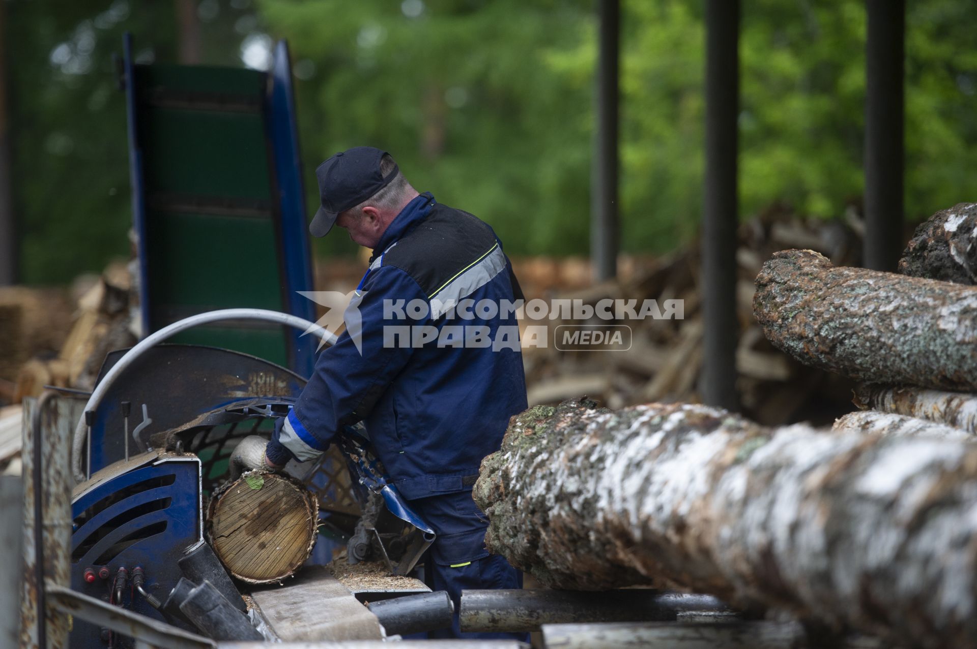 Екатеринбург. Работа лесопилки