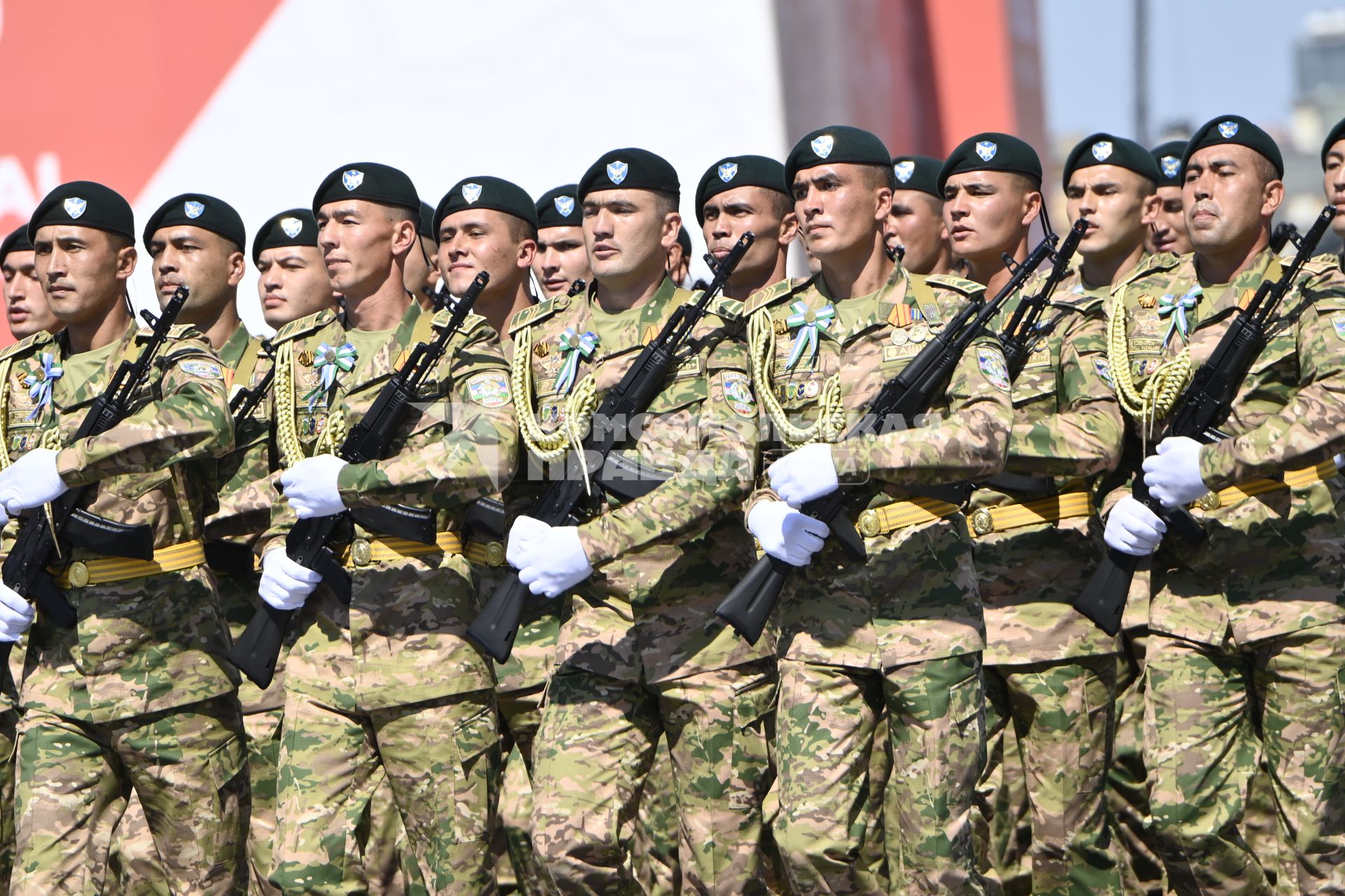 Москва.  Военнослужащие армии Туркменистана во время военного парада в ознаменование 75-летия Победы в Великой Отечественной войне 1941-1945 годов на Красной площади.