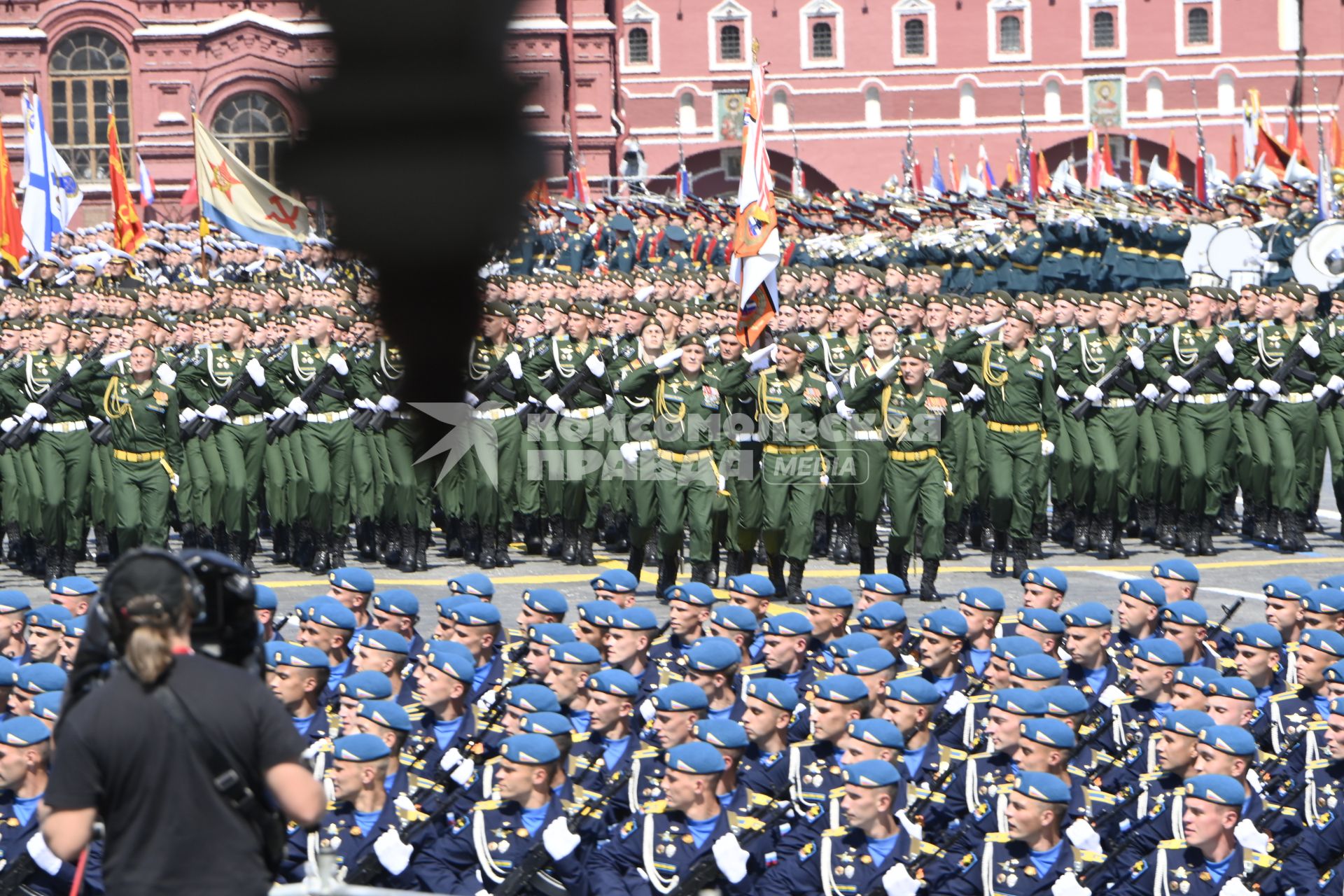 Москва.   Военнослужащие во время военного парада в ознаменование 75-летия Победы в Великой Отечественной войне 1941-1945 годов на Красной площади.