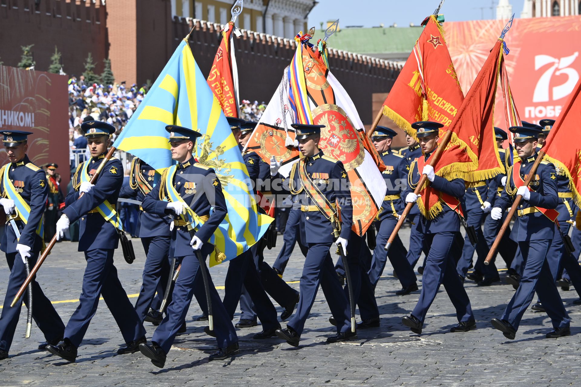 Москва.   Военнослужащие во время военного парада в ознаменование 75-летия Победы в Великой Отечественной войне 1941-1945 годов на Красной площади.