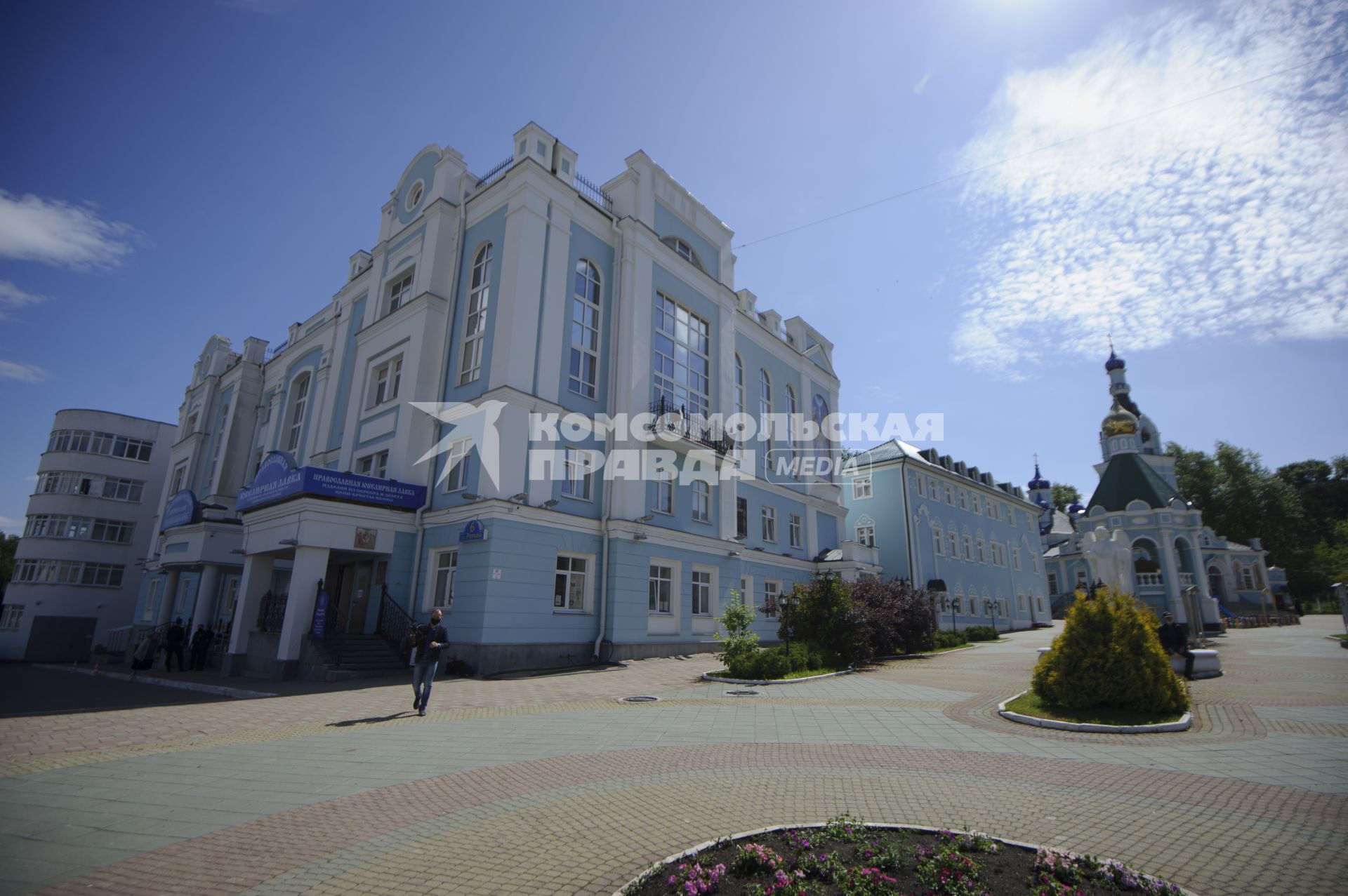 Екатеринбург. Вид на комплекс зданий екатеринбургской епархии, где проходит третий епархиальный суд о поведении заштатного клирика Екатеринбургской епархии, схиигумена Сергия Романова (Николай Романов), настоятеля Среднеуральского женского монастыря