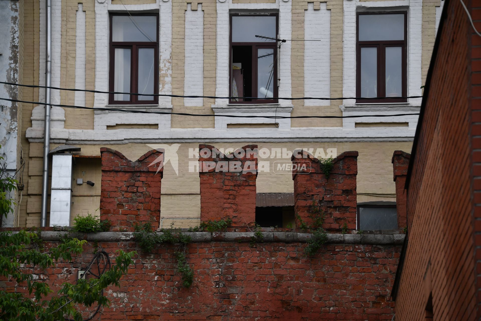 Москва.  Часть Китайгородской стены.