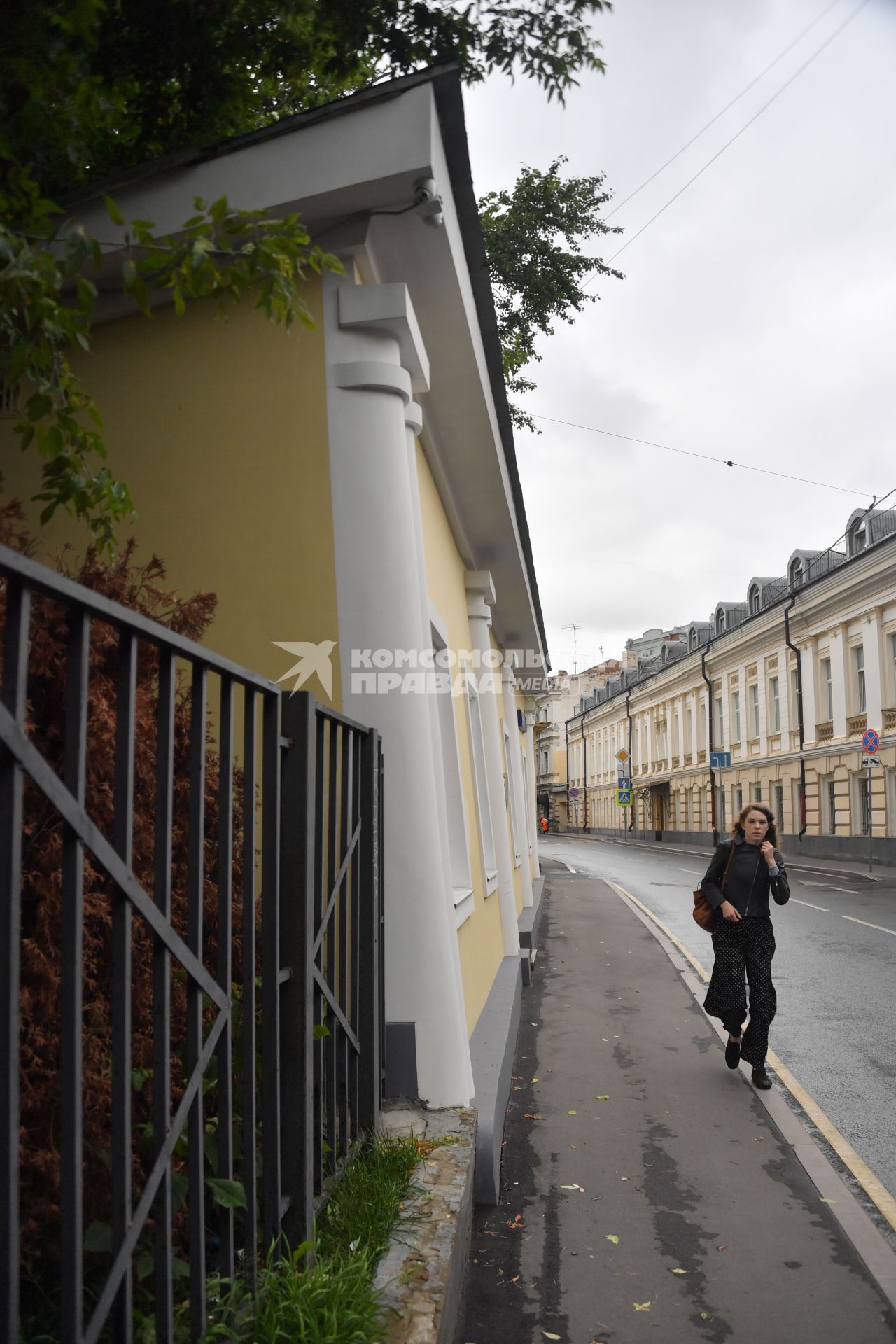 Москва. Вид на Потаповский переулок.