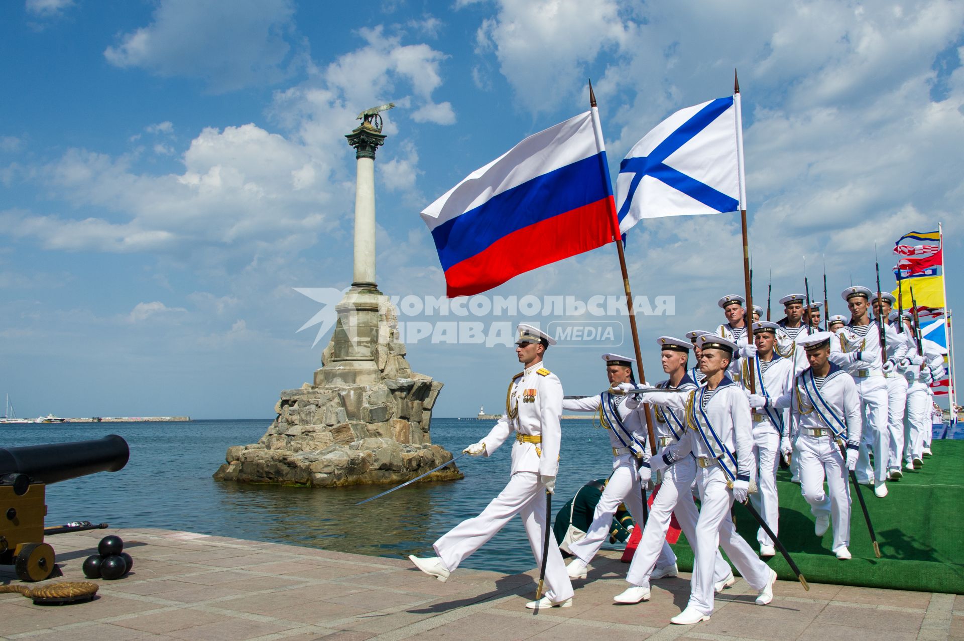 Севастополь. Военнослужащие во время празднования Дня Военно-морского флота России.