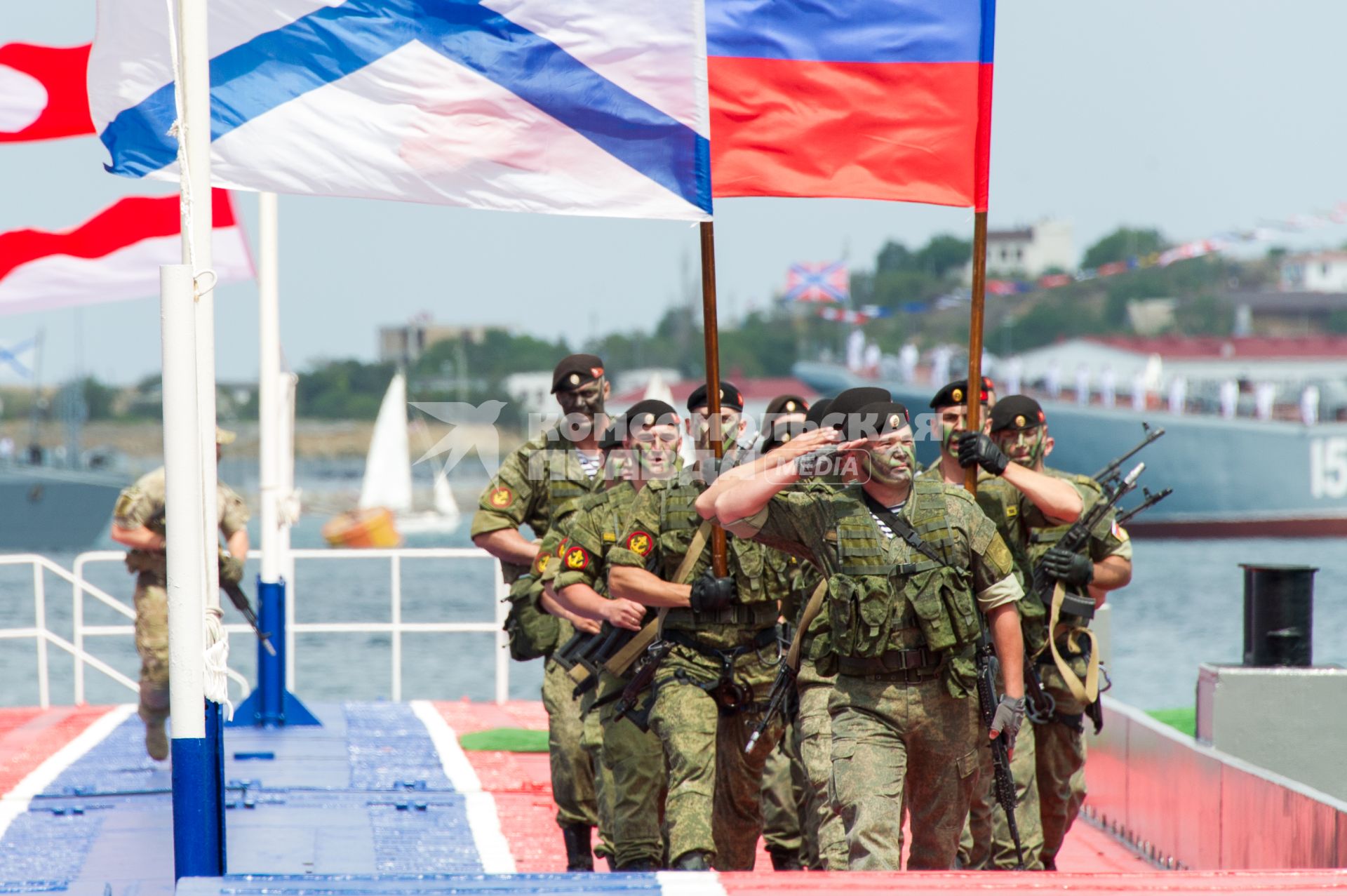 Севастополь. Подразделение морской пехоты во время военно-морского парада в честь Дня ВМФ России.