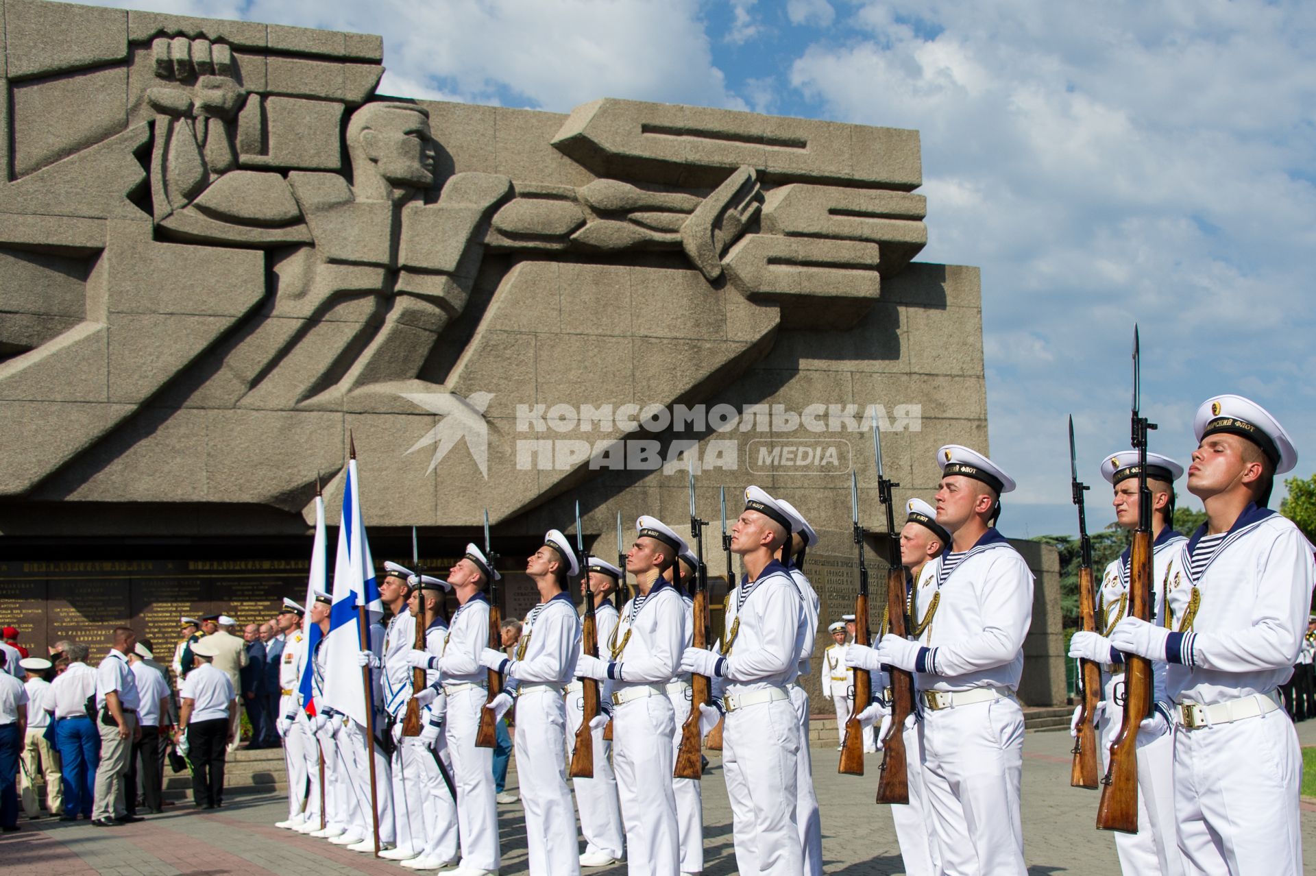 Севастополь. Военнослужащие во время празднования Дня Военно-морского флота России.