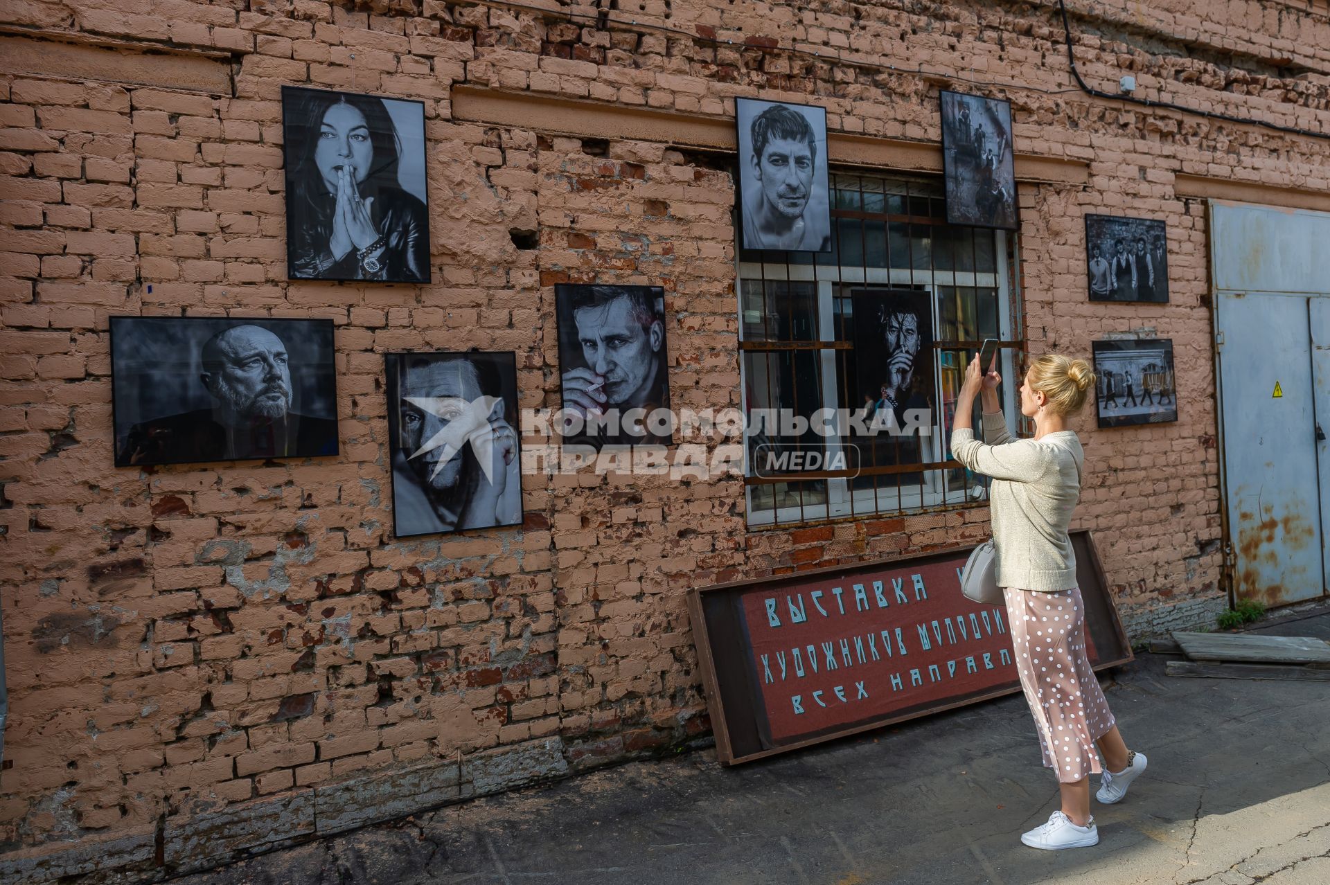 Санкт-Петербург. Открытие  арт-пространства Kino Corner на киностудии  Ленфильм на Петроградской стороне.