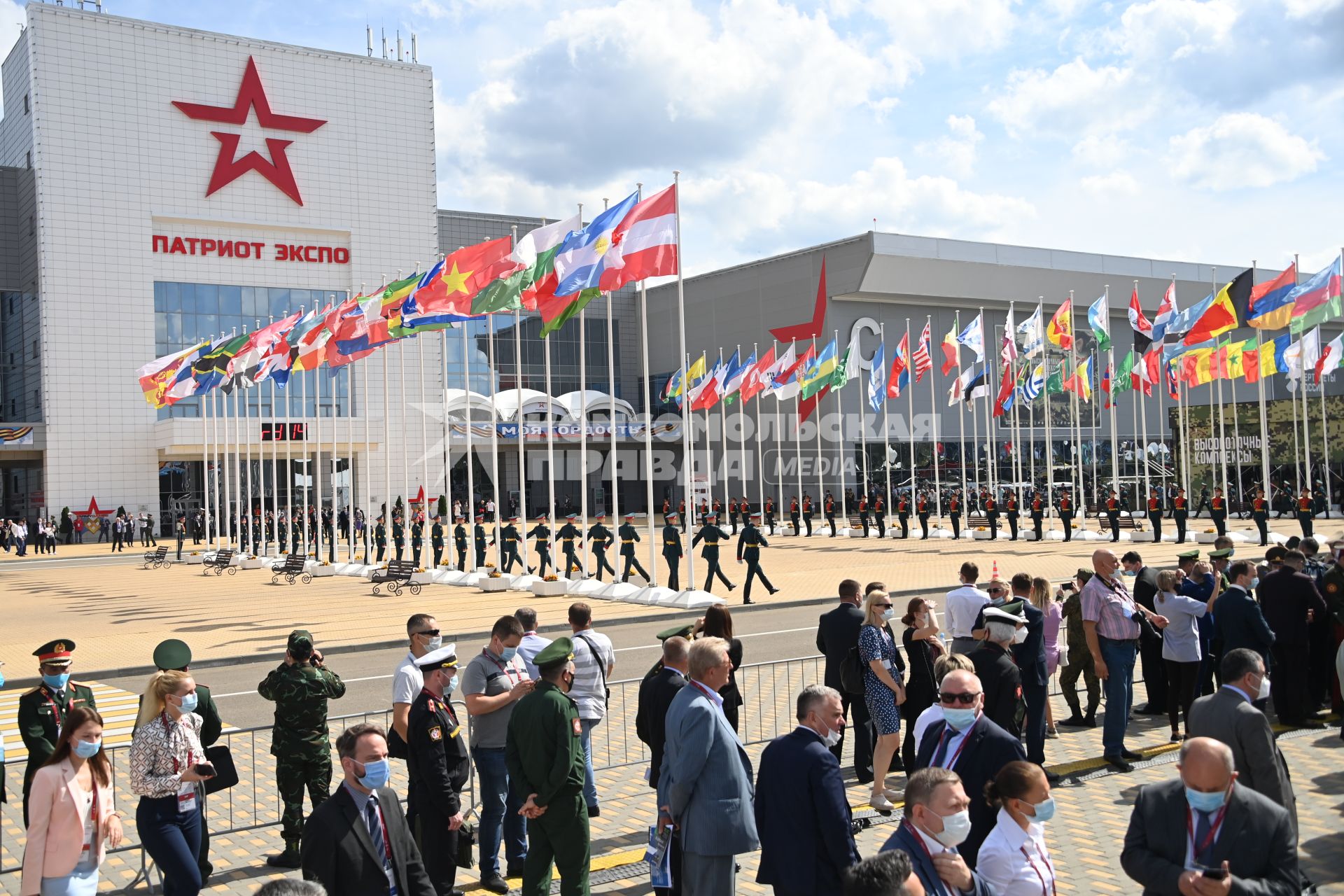 Московская область. Во время открытия выставки вооружений Международного военно-технического форума `Армия 2020` в военно-патриотическом парке `Патриот`.