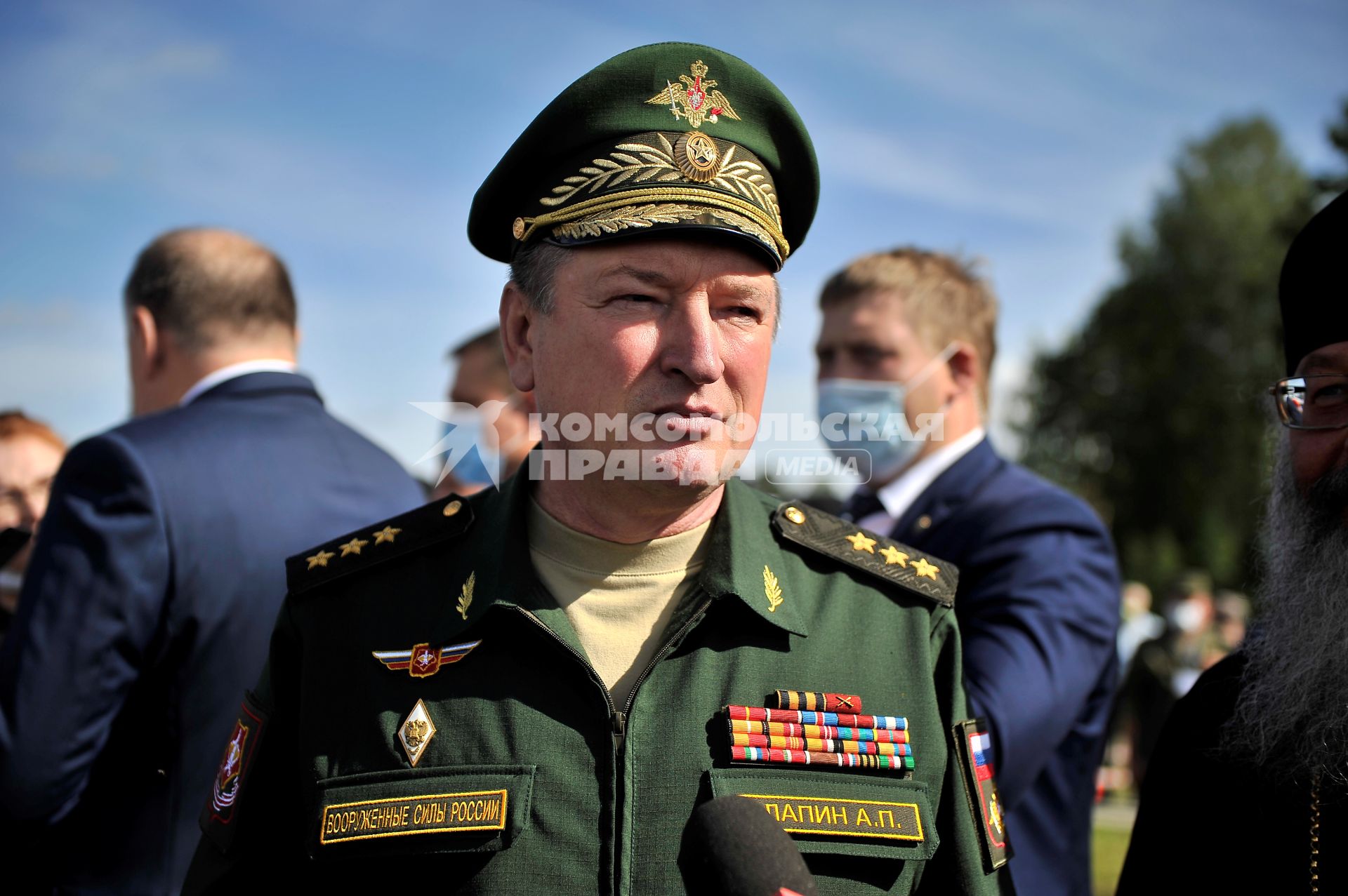 Екатеринбург. Танковый полигон 32-го военного городка. Международный военно-технический форум \'Армия-2020\'. Командующий восками ЦВО генерал-лейтенант Александр Лапин