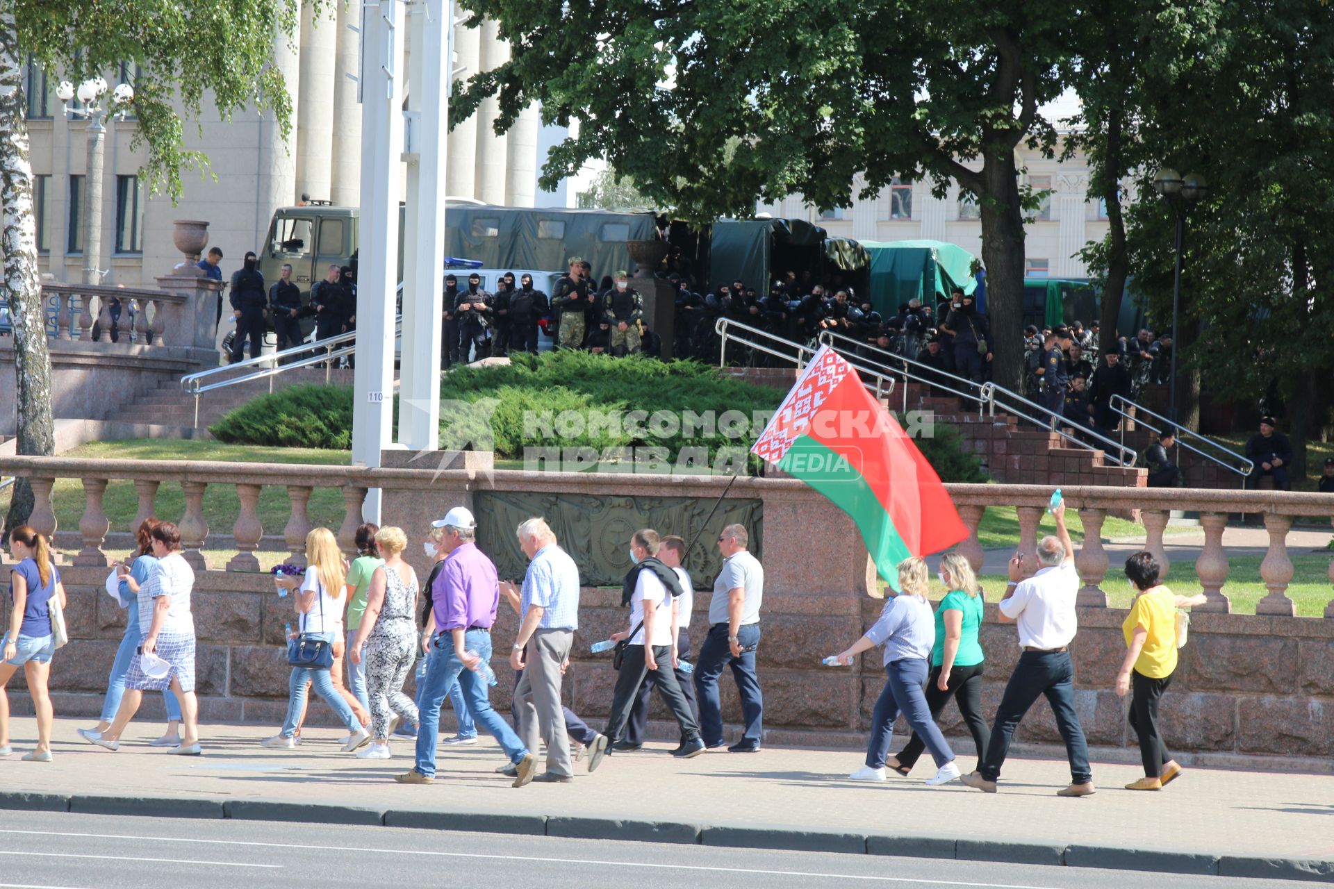 Минск. Митинг в поддержку президента Белоруссии Александра Лукашенко прошел на площади Независимости.