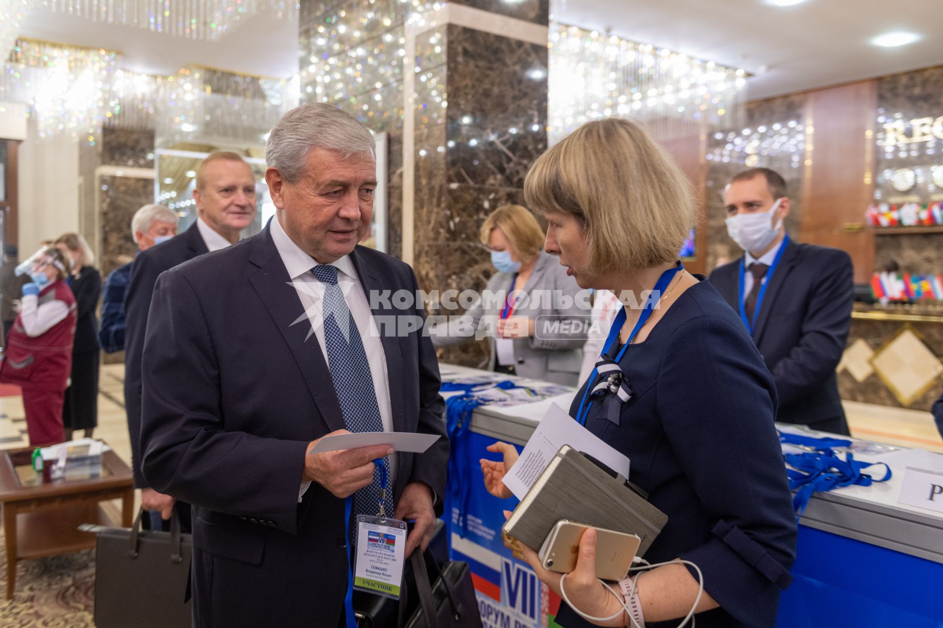 Белоруссия. Минск.  Посол Белоруссии в России Владимир Семашко на VII Форуме регионов России и Белоруссии.
