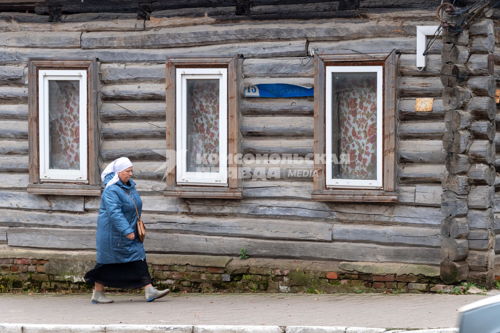 г.Таруса. Старый указатель на доме. 20 октября депутаты Городской Думы приняли решение о возвращении названий улиц исторической части города, существовавших до событий 1918 года.