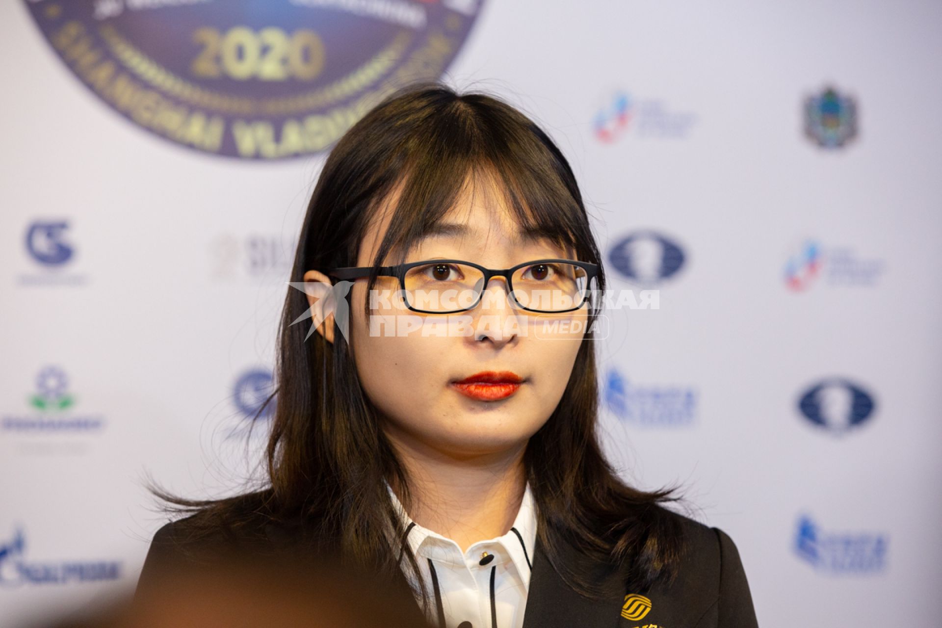 Владивосток. Китайская шахматистка, гроссмейстер Цзюй Вэньцзюнь во время второй части матча на первенство мира по шахматам среди женщин.