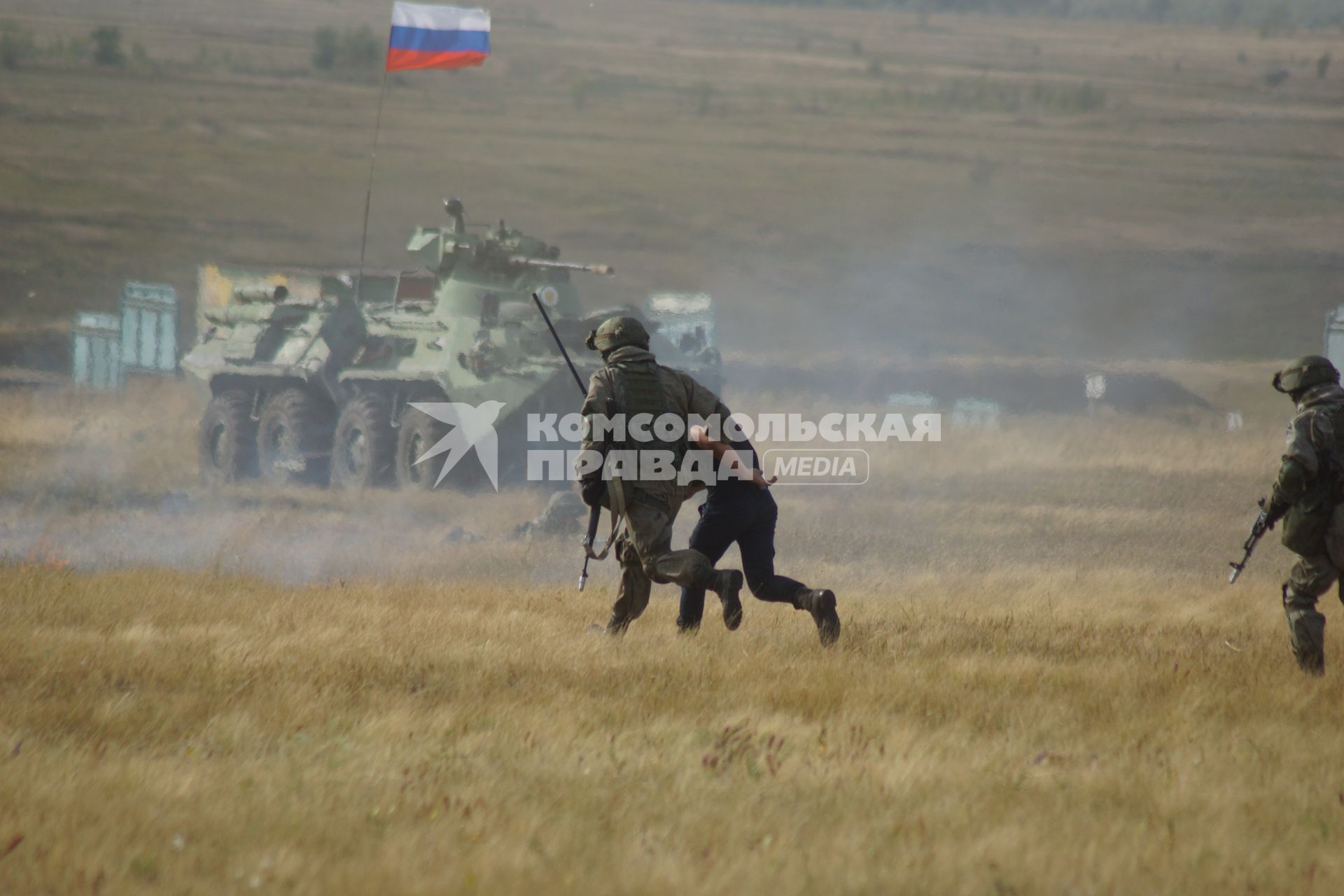 Самарская область. Международный военно-технический форум `Армия-2020` на полигоне в Рощинском.