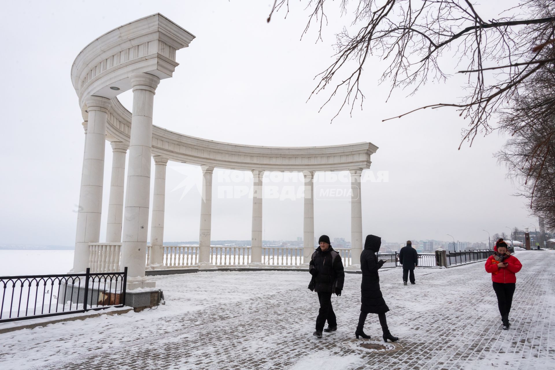 Ижевск.  Городская набережная.