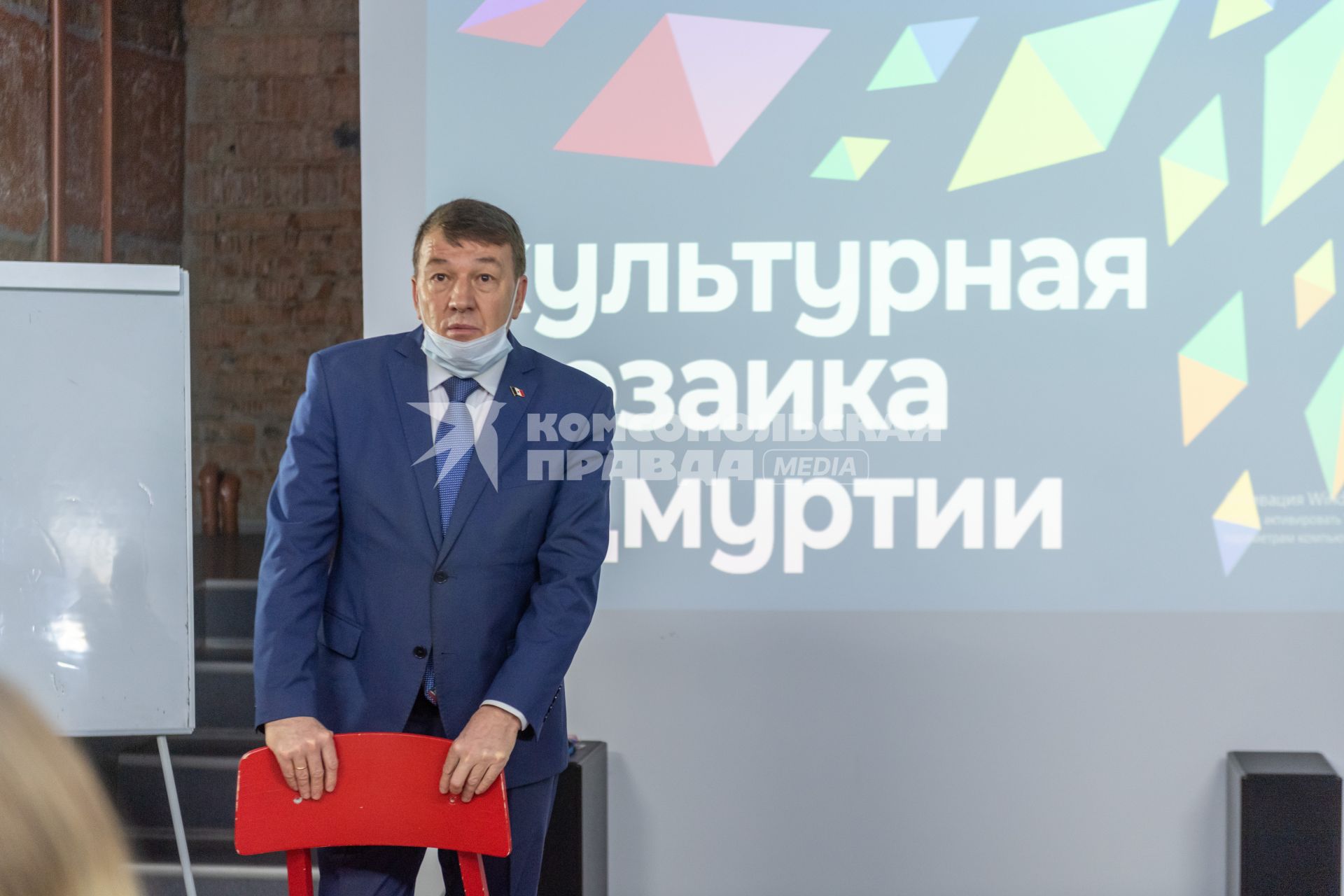Ижевск. Встреча с министром культуры  Удмуртии  Владимиром Соловьевым  в Штабе городских проектов `Лифт`.