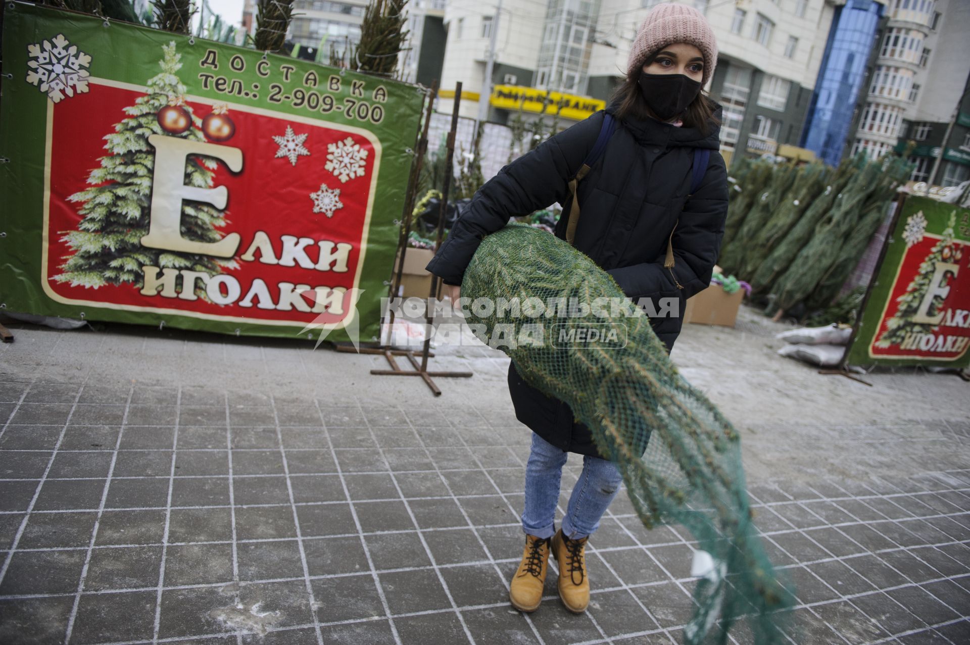 Екатеринбург. Елочный базар на одной из центральных улиц города