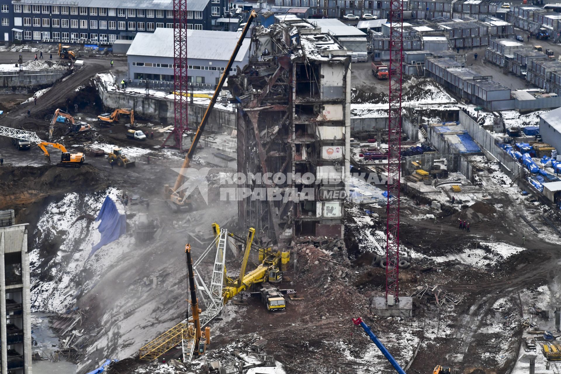 Москва.  Реконструкция здания спорткомплекса `Олимпийский`.