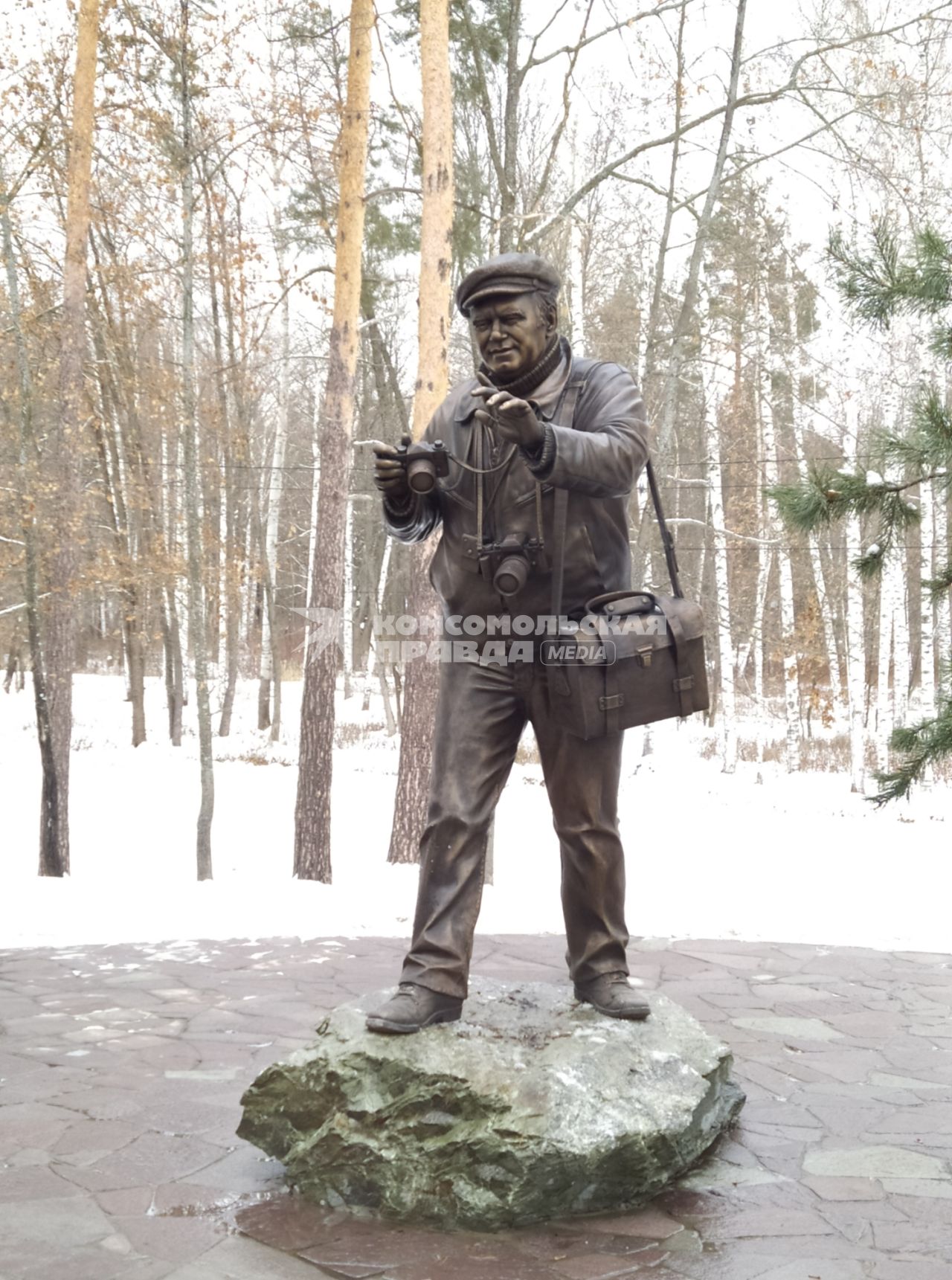 Воронеж. Церемония открытия памятника журналисту, писателю Василию Пескову.