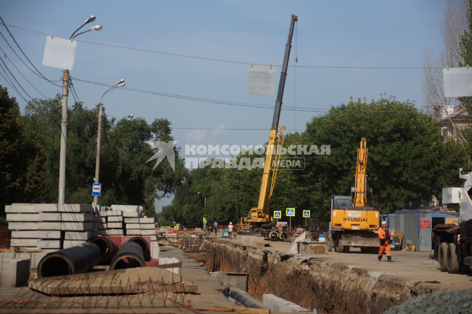 Самара.  Во время ремонта теплотрассы на одной из улиц города.