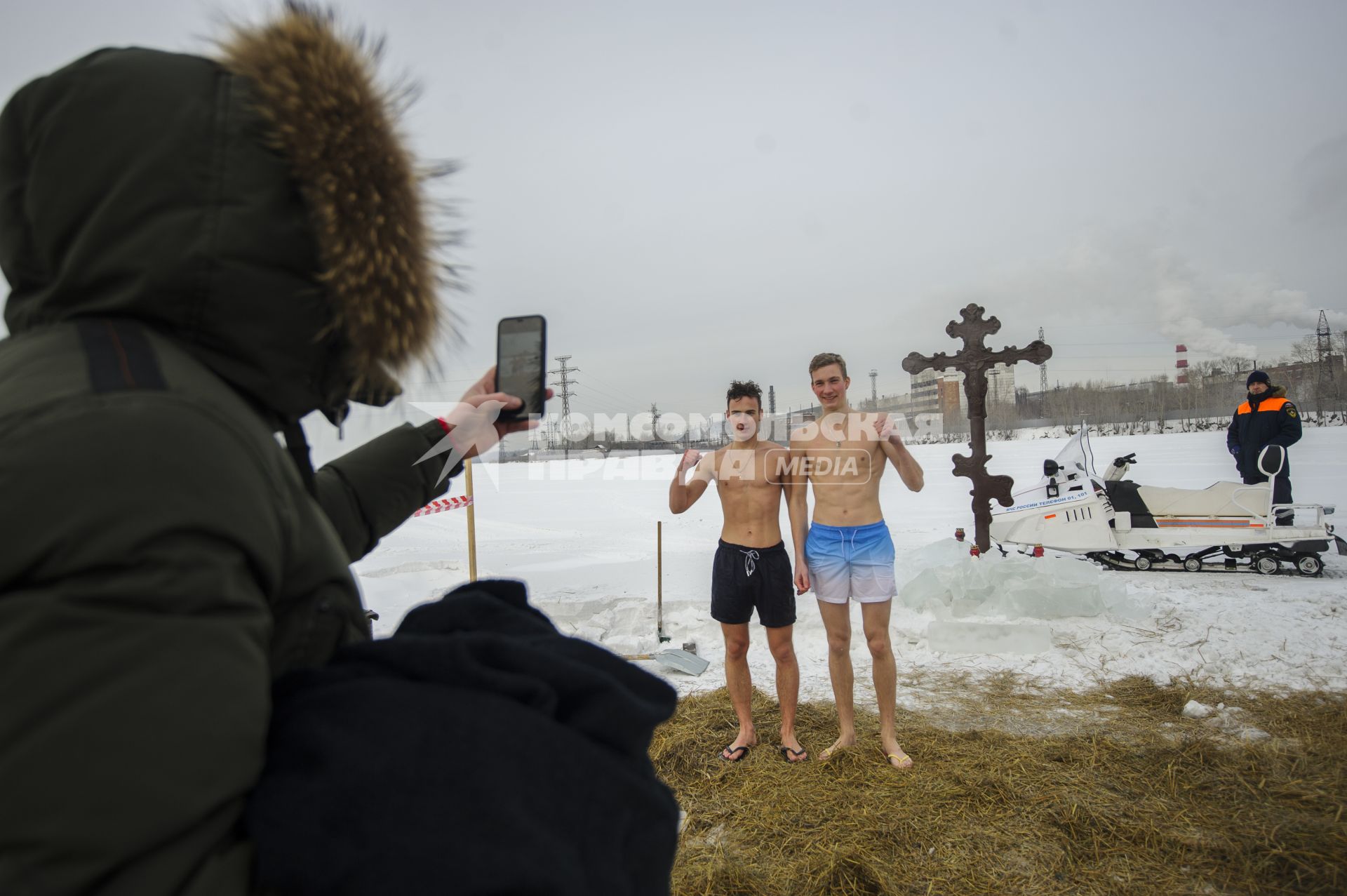 Екатеринбург. Крещенские купания на Верх-Исетском пруду