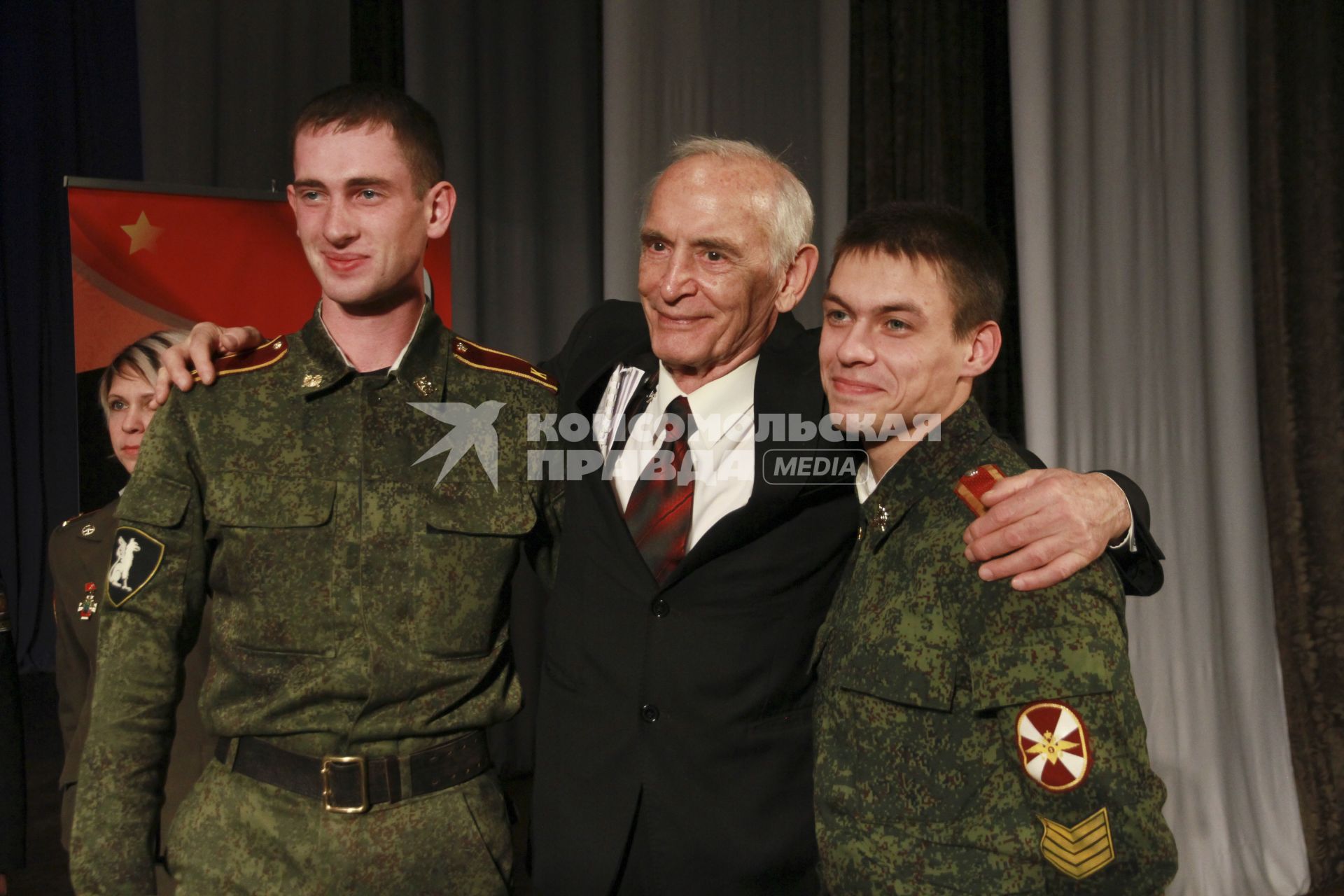 Барнаул. Актер Василий Лановой во время своего творческого вечера в Доме Культуры.