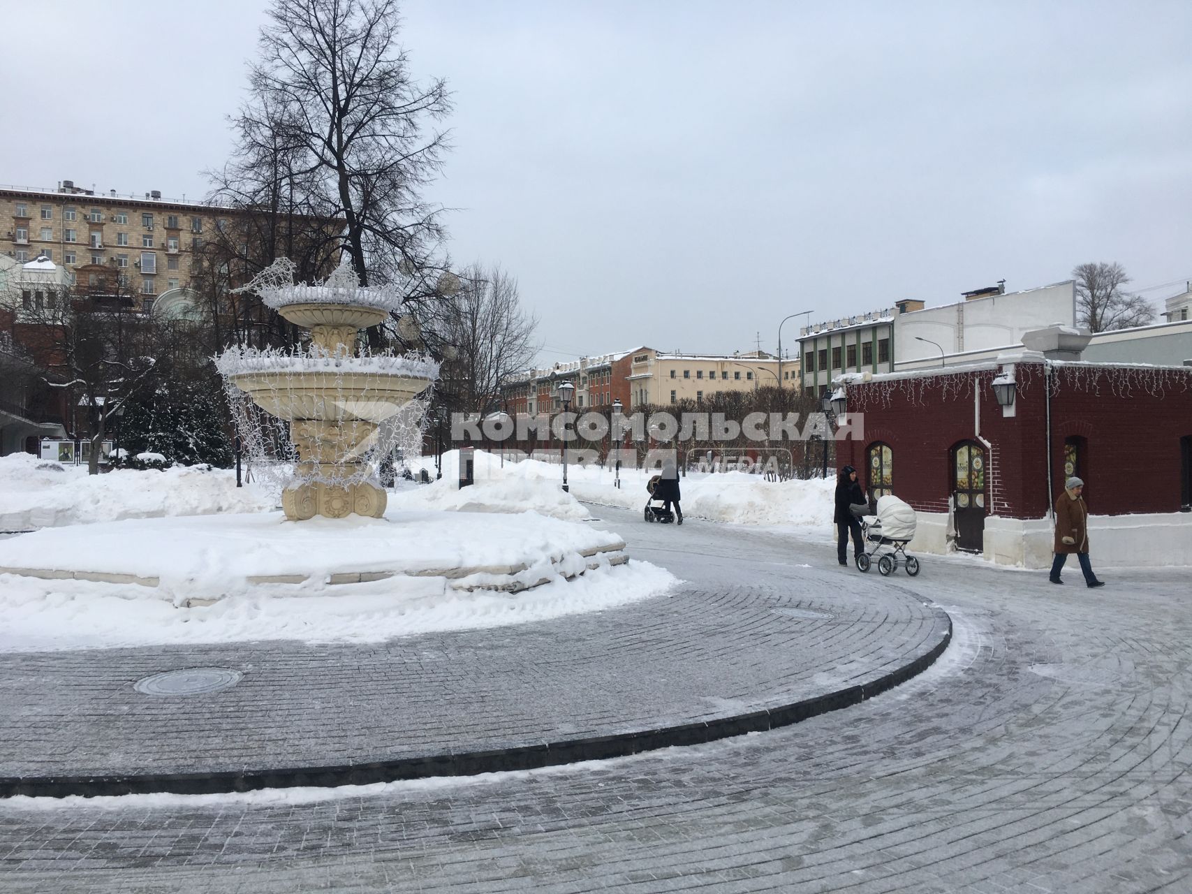 Москва. Маршрут `Москва в памяти Владимира Высоцкого`. Сад `Эрмитаж`. Владимир Высоцкий играл здесь в Театре миниатюр.