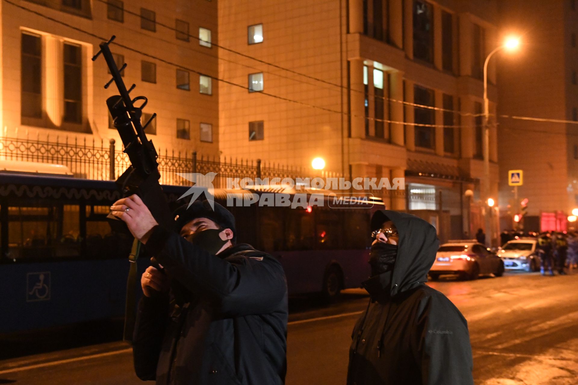 Москва. Сотрудники правоохранительных органов у здания Мосгорсуда, где рассматривается требование ФСИН о замене условного срока Алексея Навального на реальный.