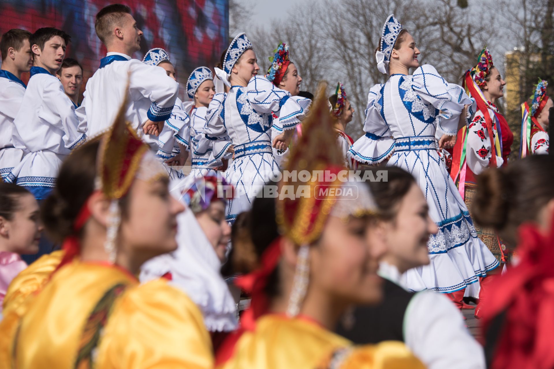 Крым.  Выступление артистов  во время фестиваля `Крымская весна`посвященного 5-летию Общекрымского референдума 2014 года и воссоединения Крыма с Россией.