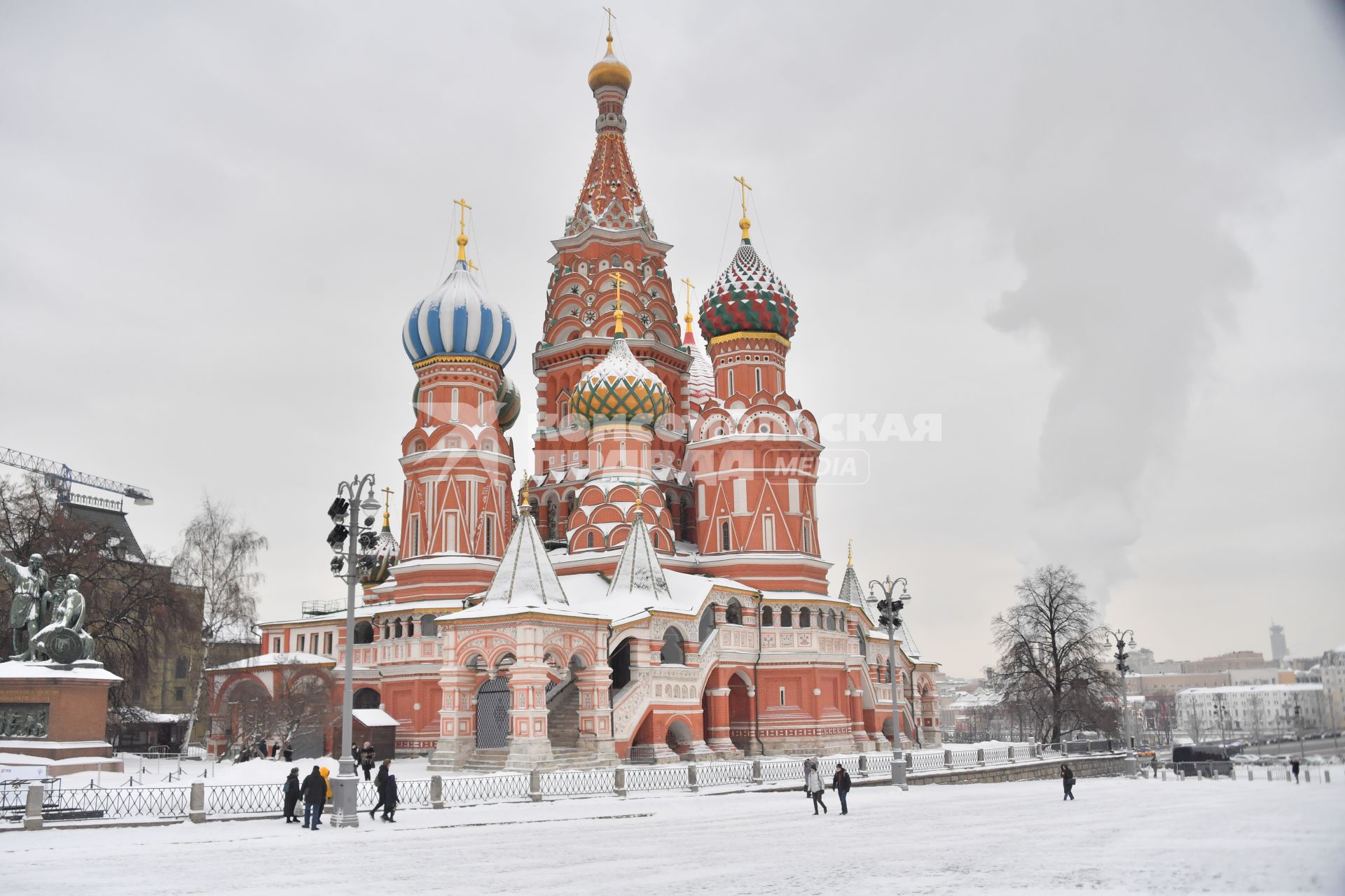 Москва.  Вид на Храм Василия Блаженного.