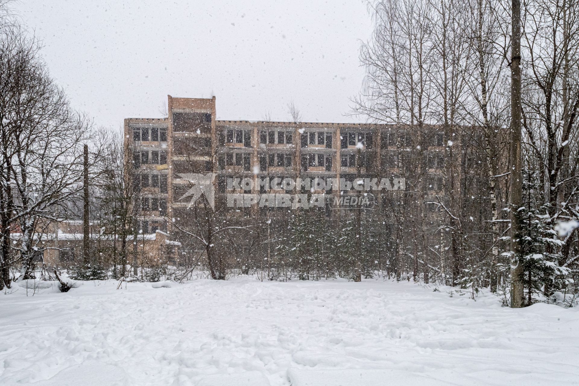 Московская область, Кубинка. Бывший пансионат `Голубое озеро`.